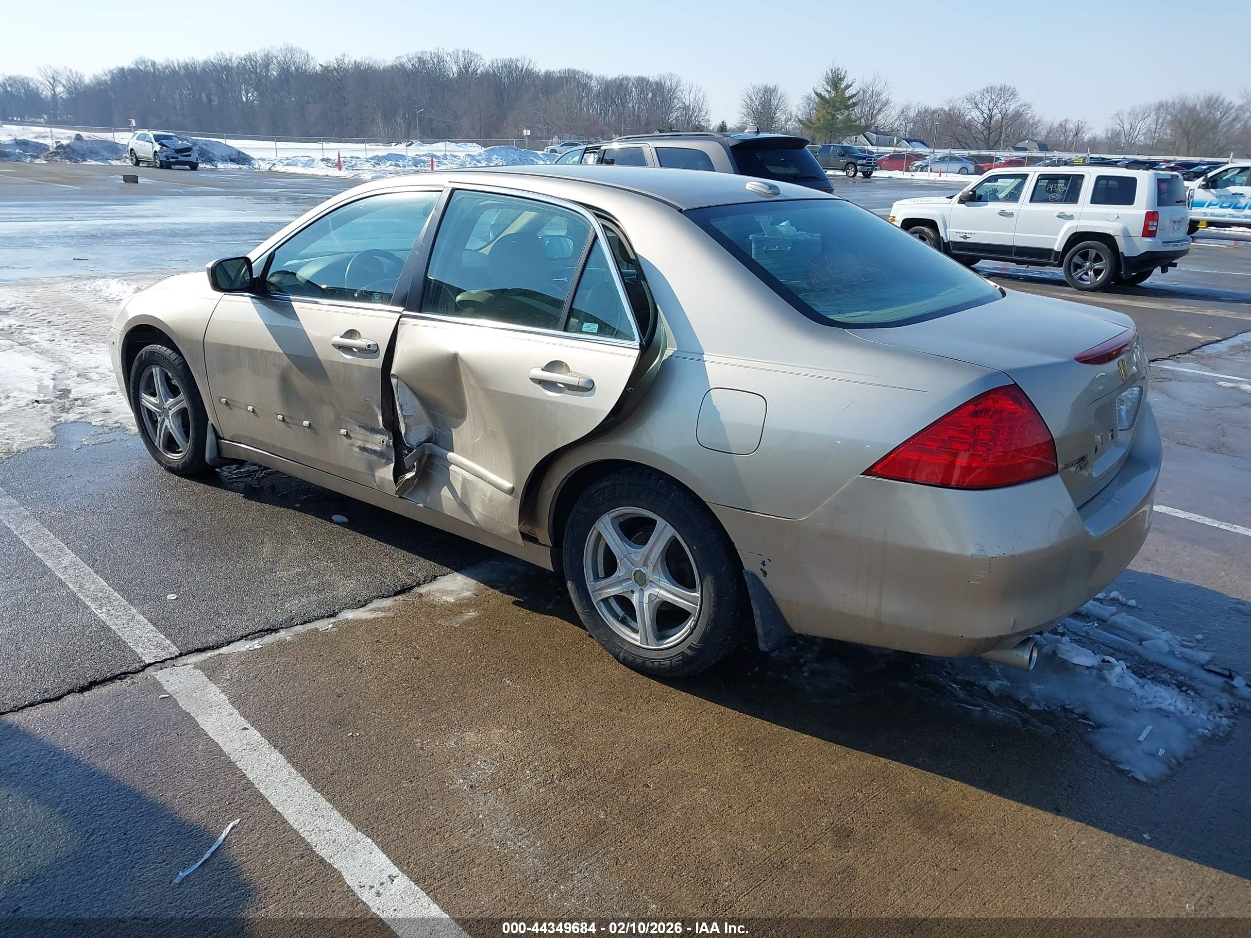 HONDA ACCORD image 3