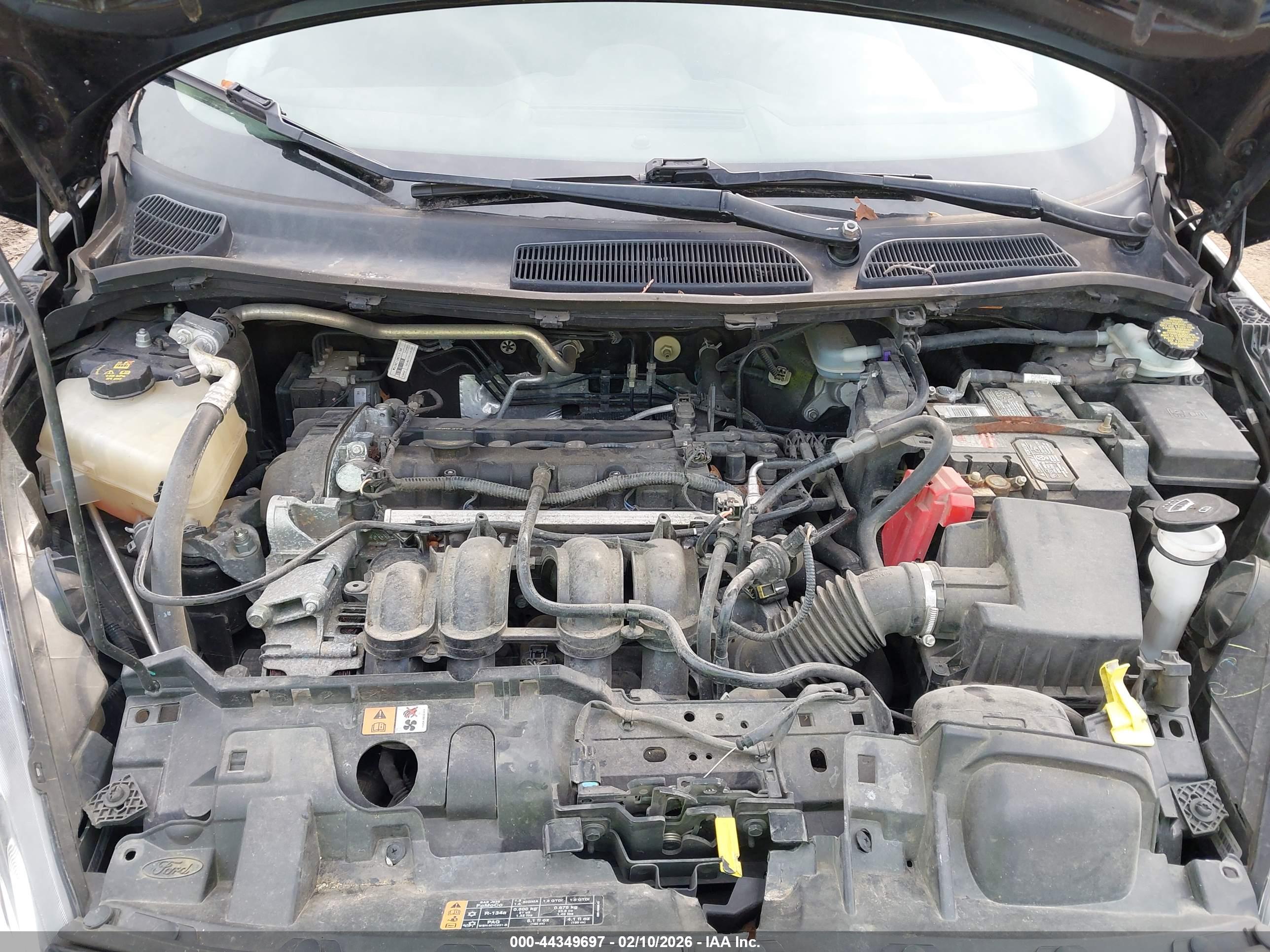 FORD FIESTA image 10