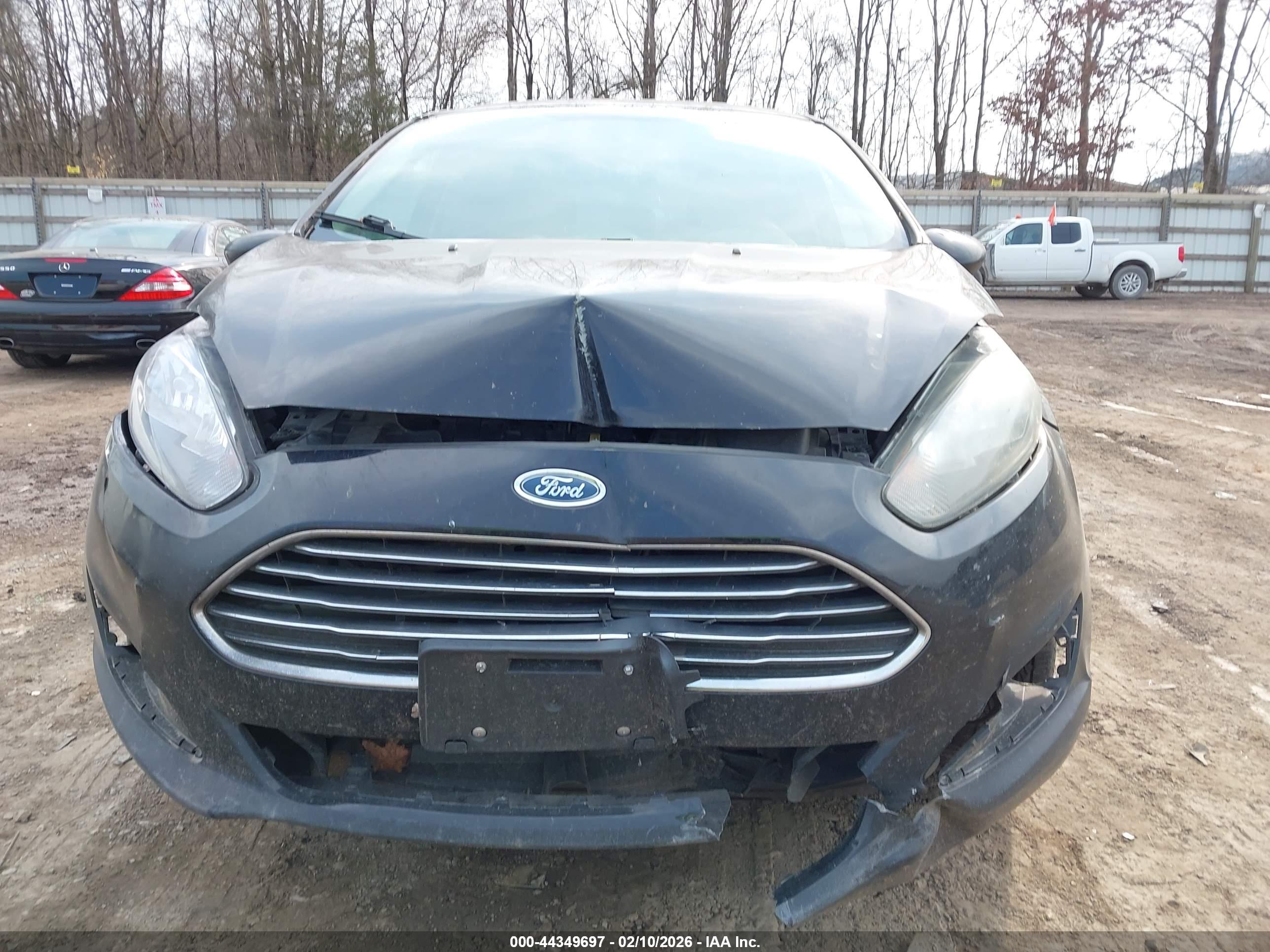 FORD FIESTA image 6