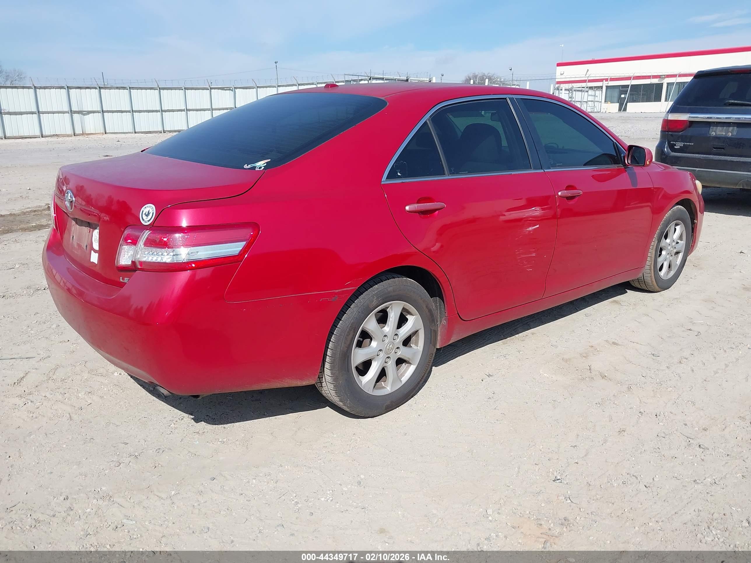 TOYOTA CAMRY image 4