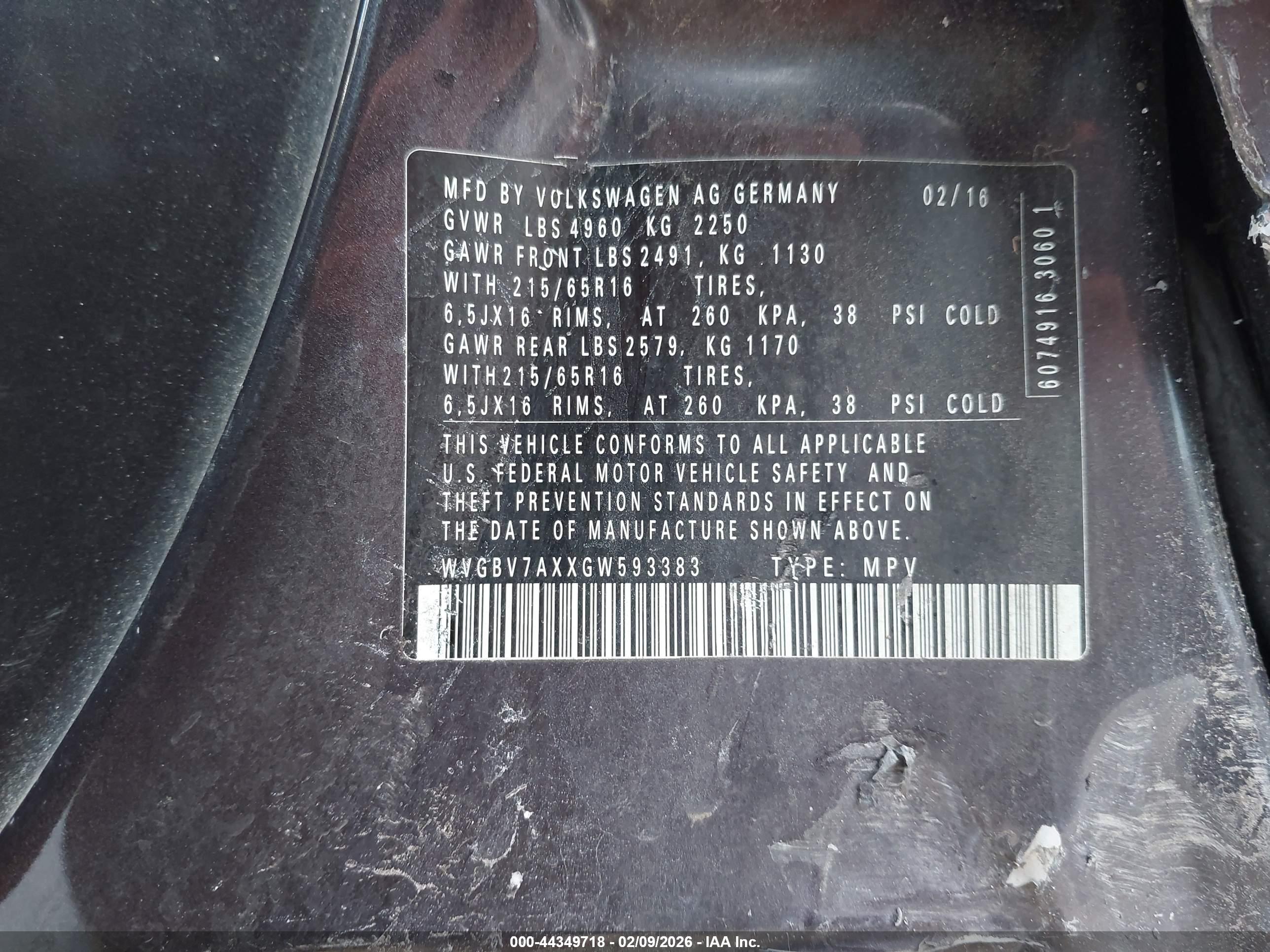 VOLKSWAGEN TIGUAN image 9