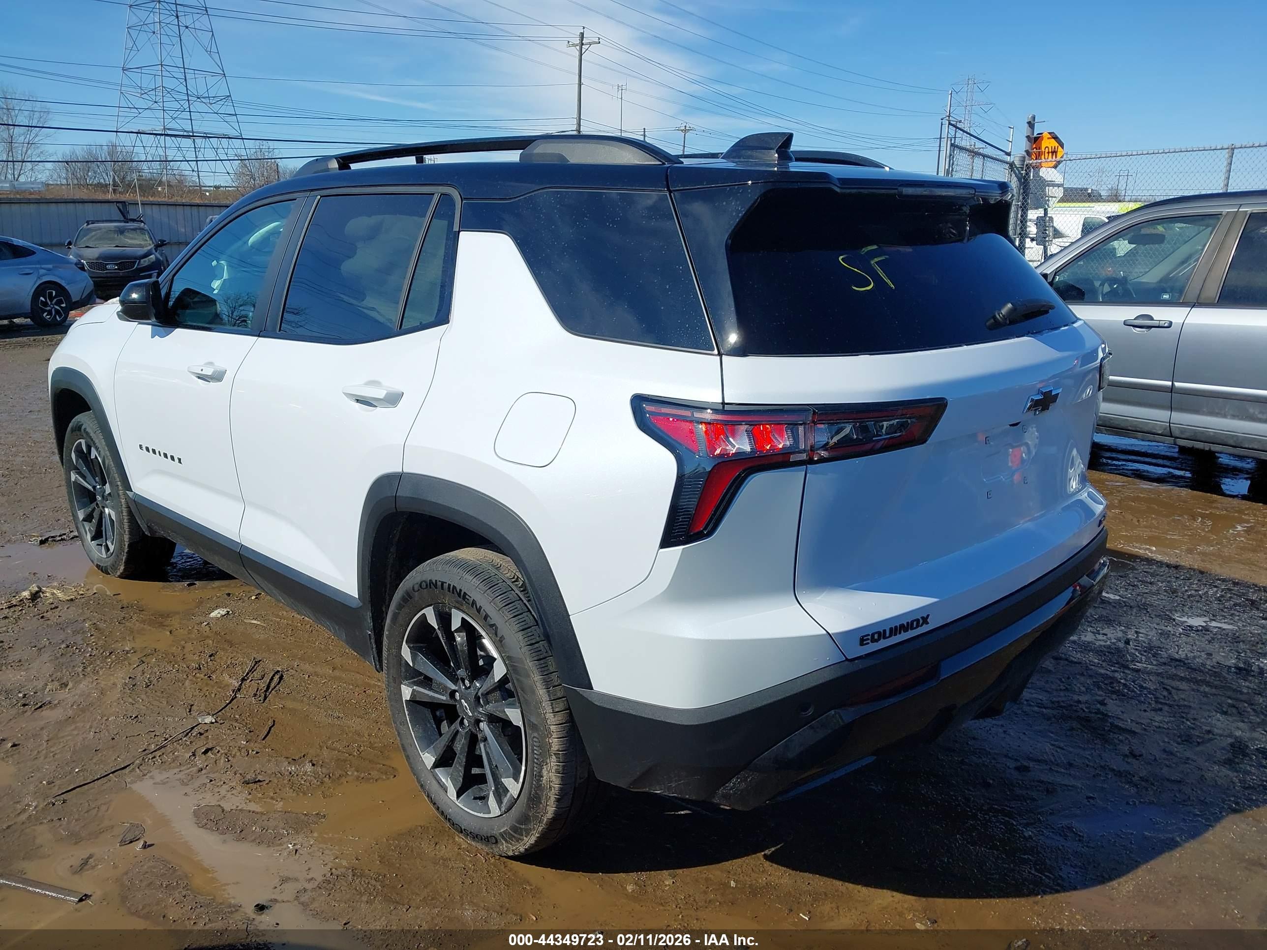 CHEVROLET EQUINOX image 3