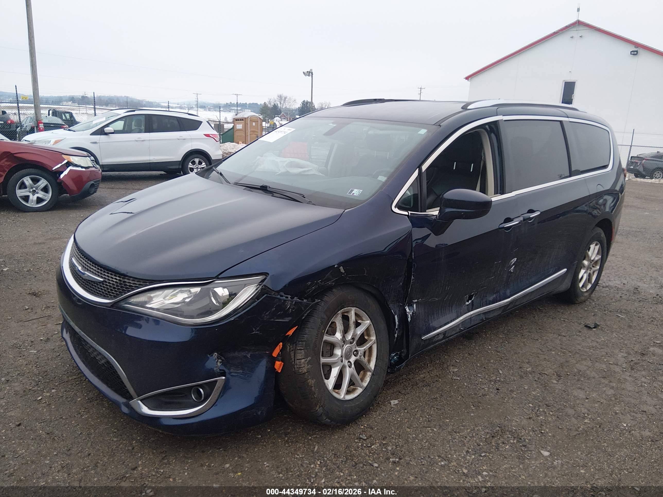 CHRYSLER PACIFICA image 2