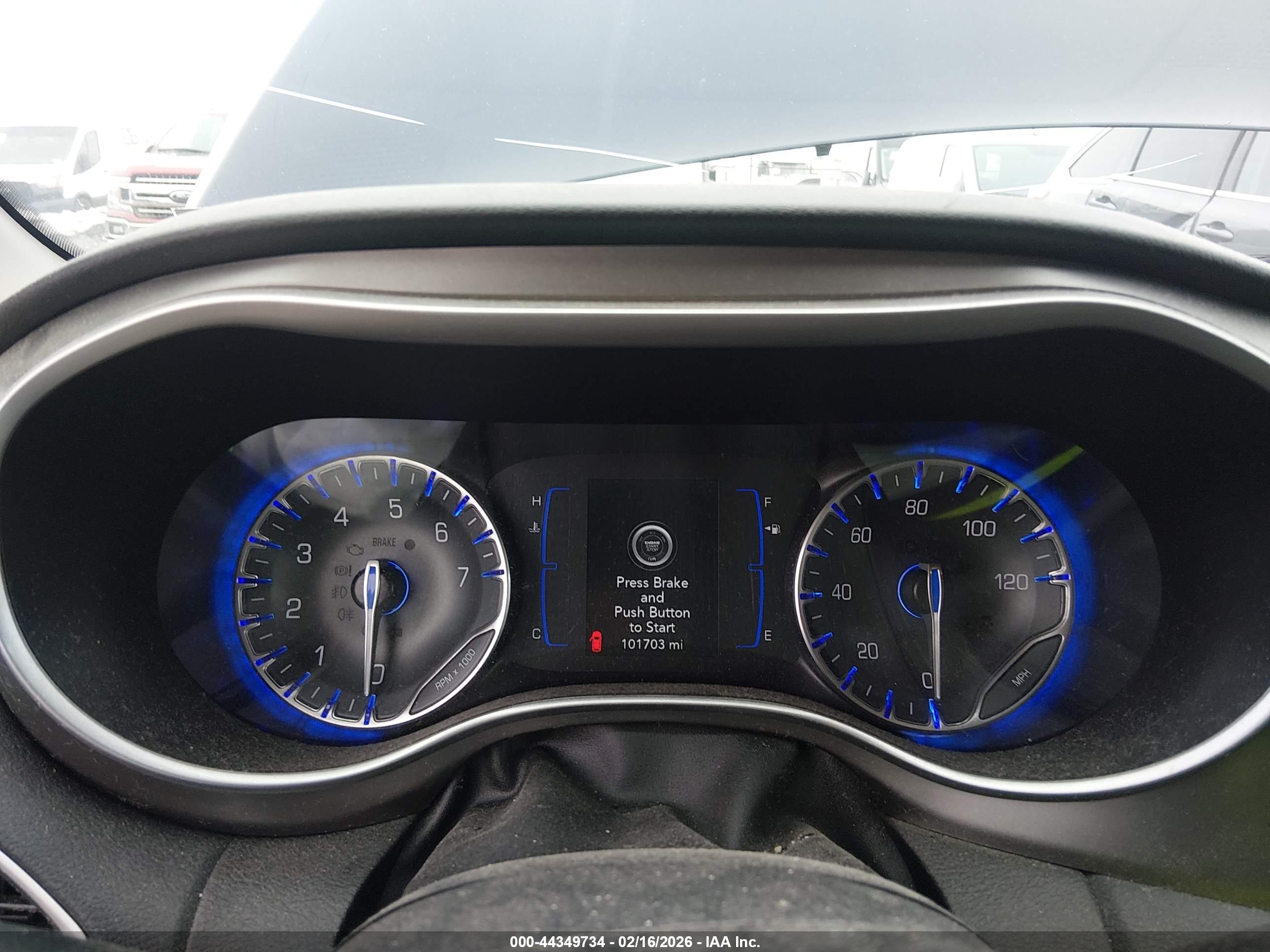 CHRYSLER PACIFICA image 7