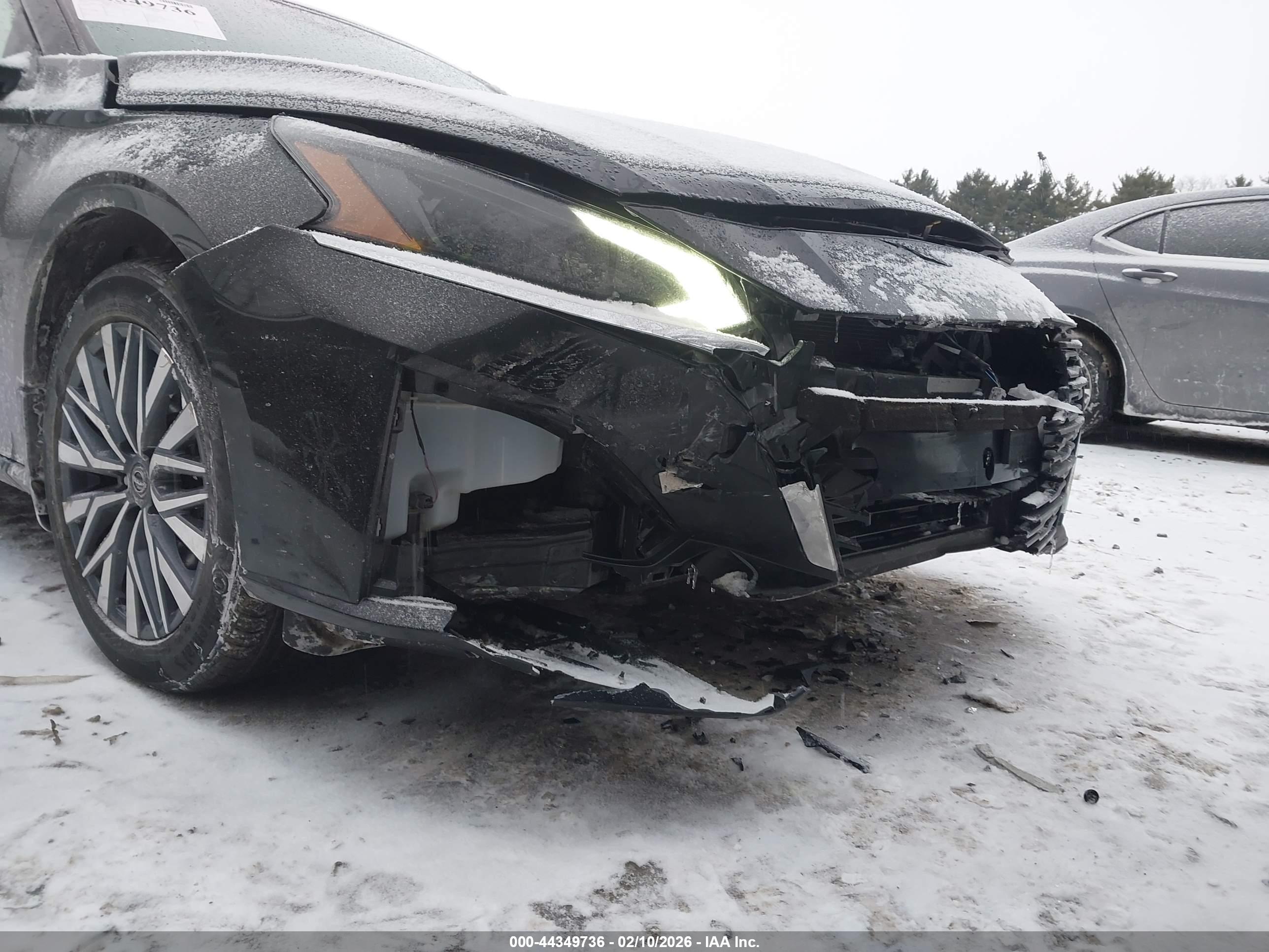 NISSAN ALTIMA image 6