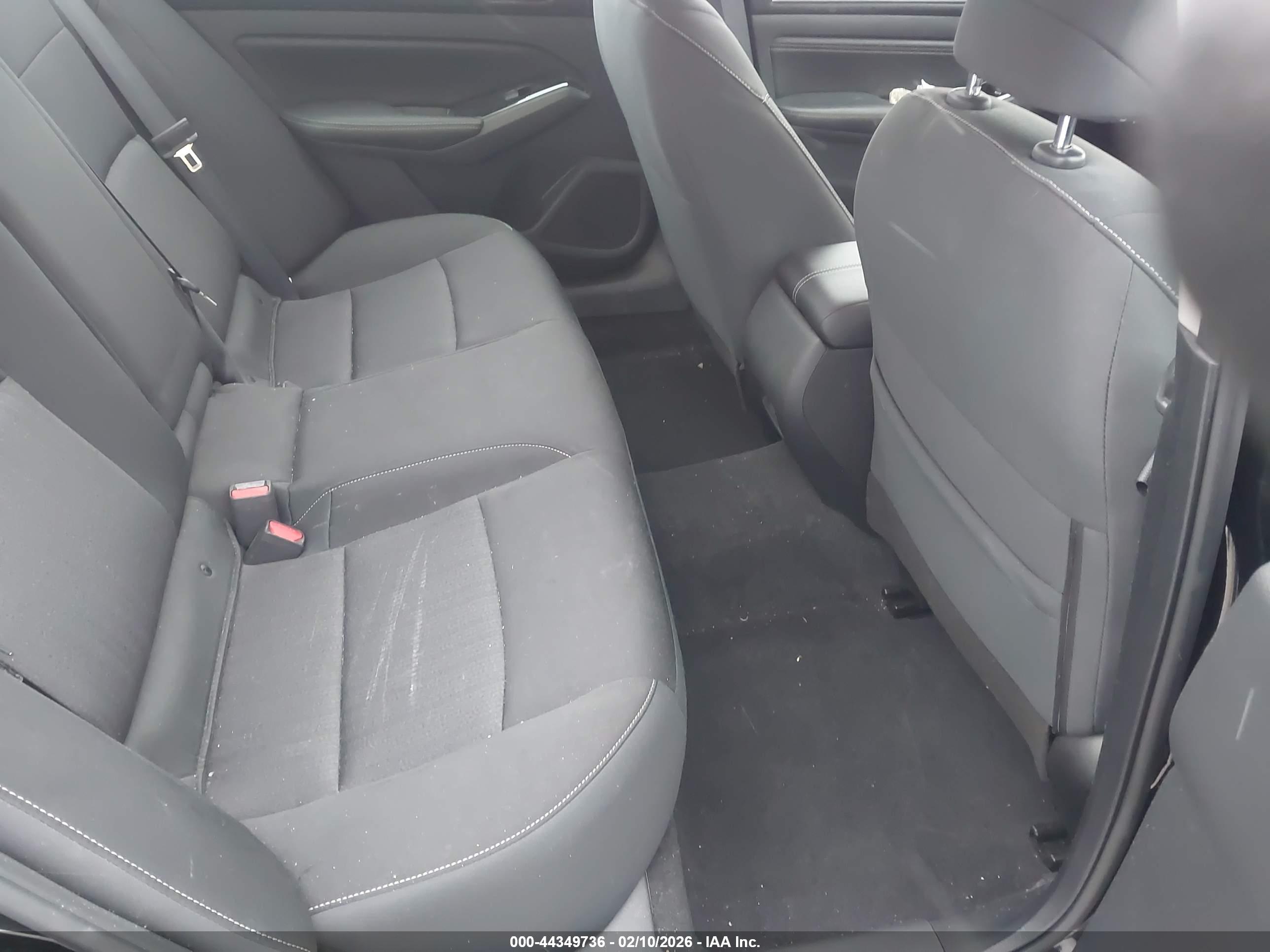NISSAN ALTIMA image 8