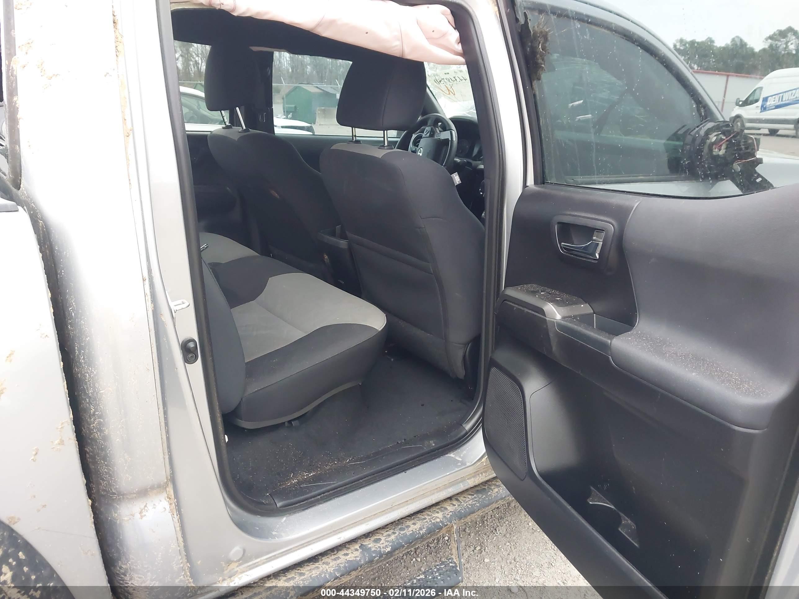 TOYOTA TACOMA image 8