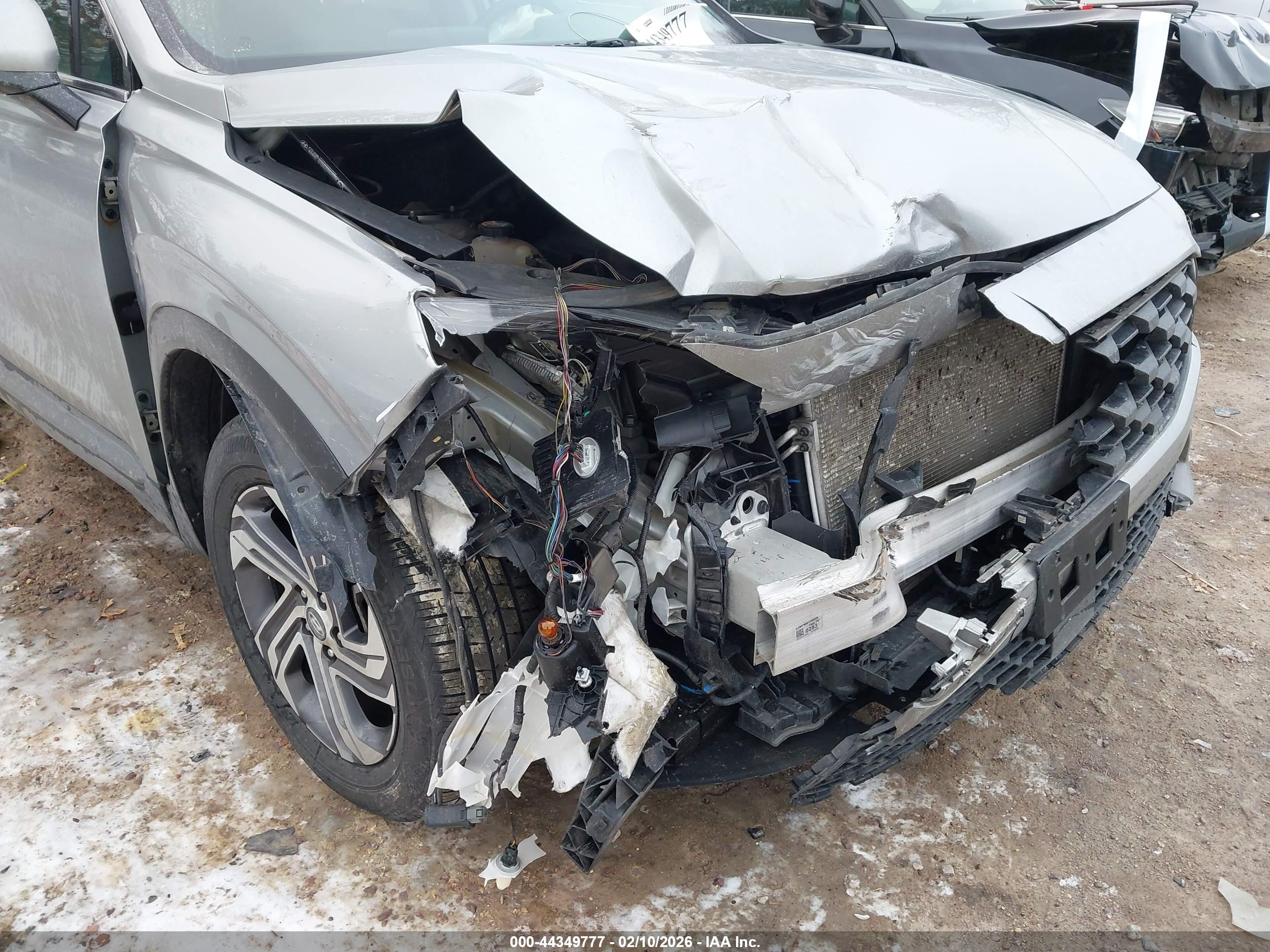 HYUNDAI SANTA image 6