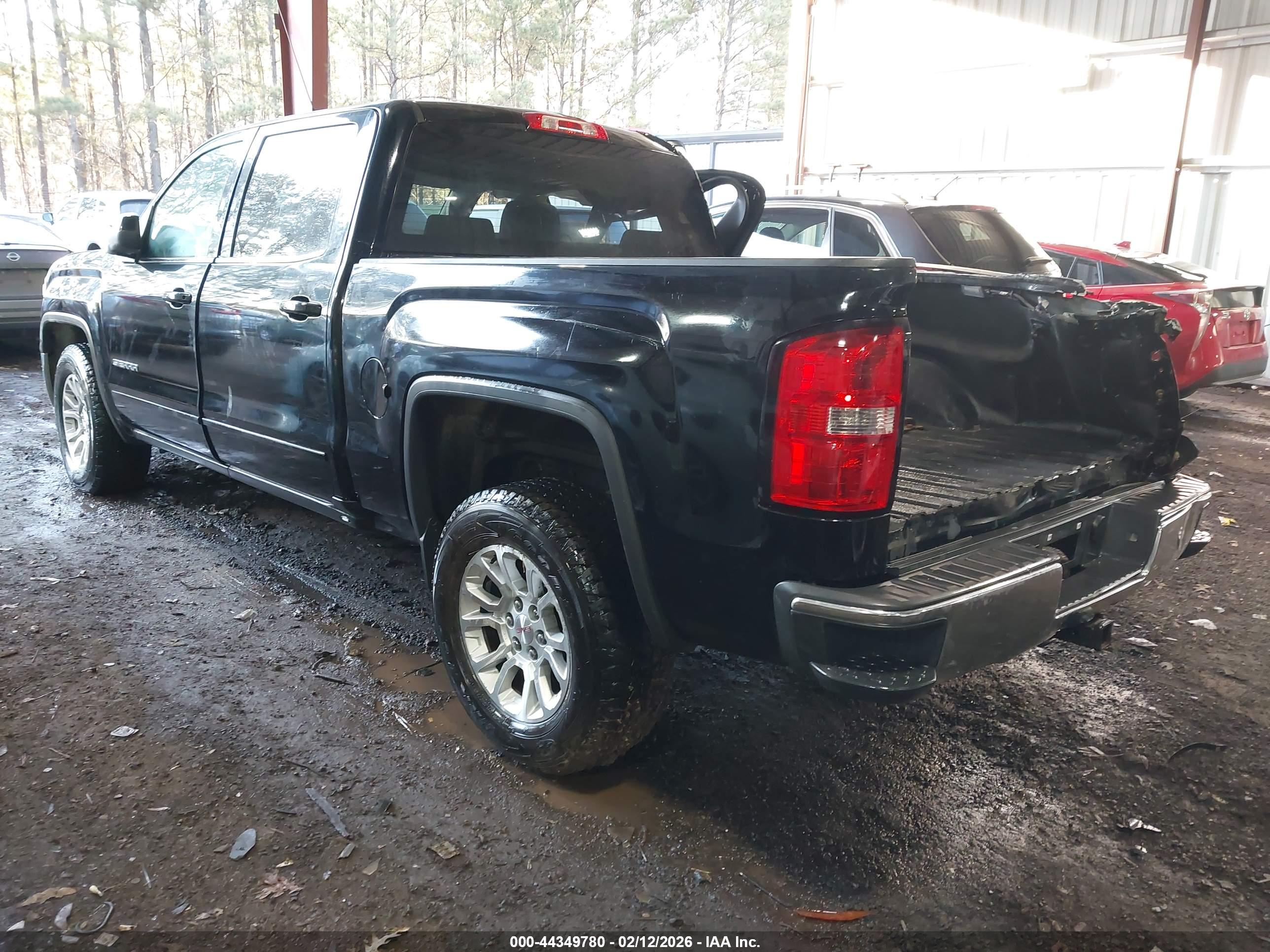GMC SIERRA image 3