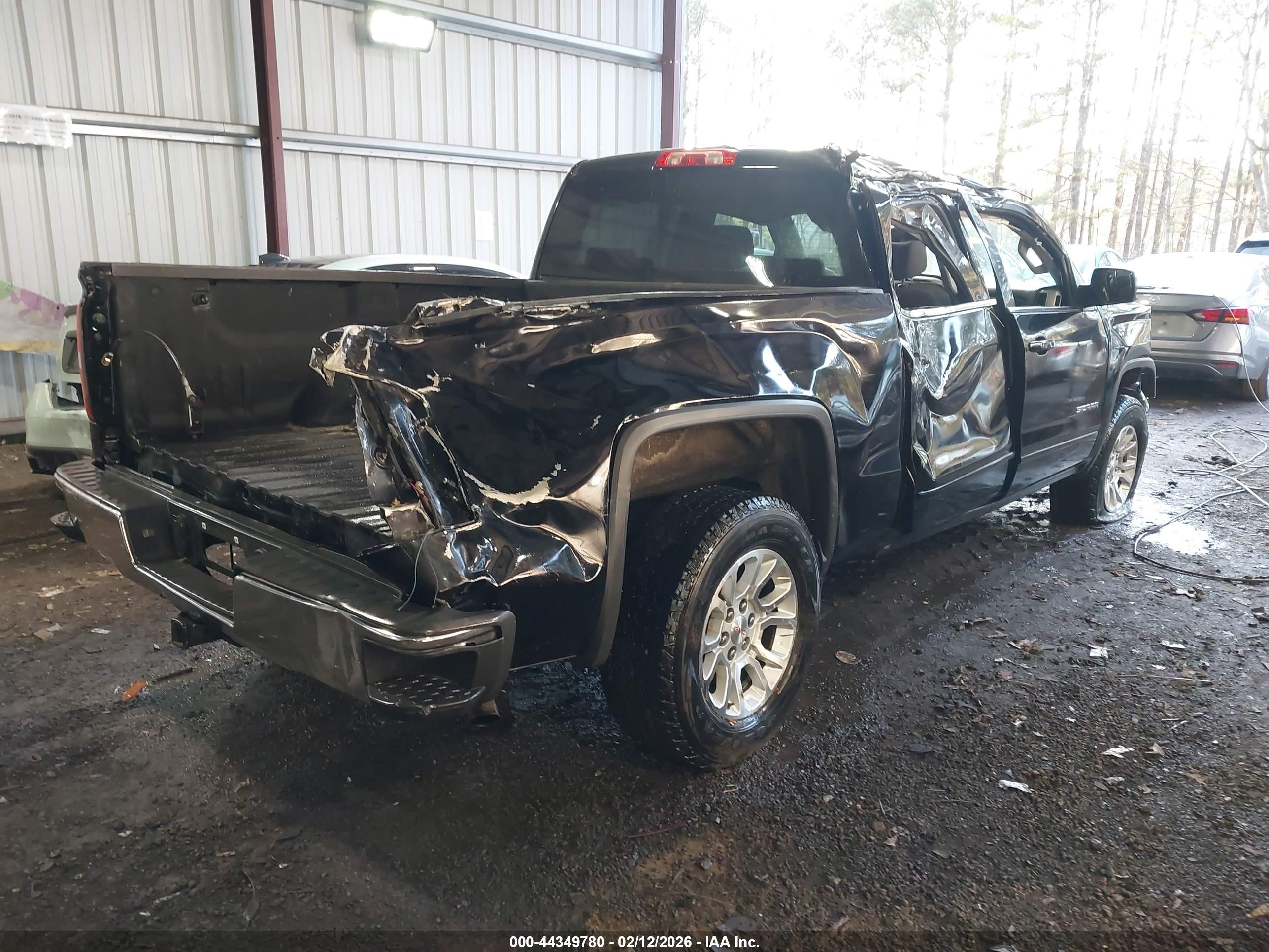 GMC SIERRA image 4