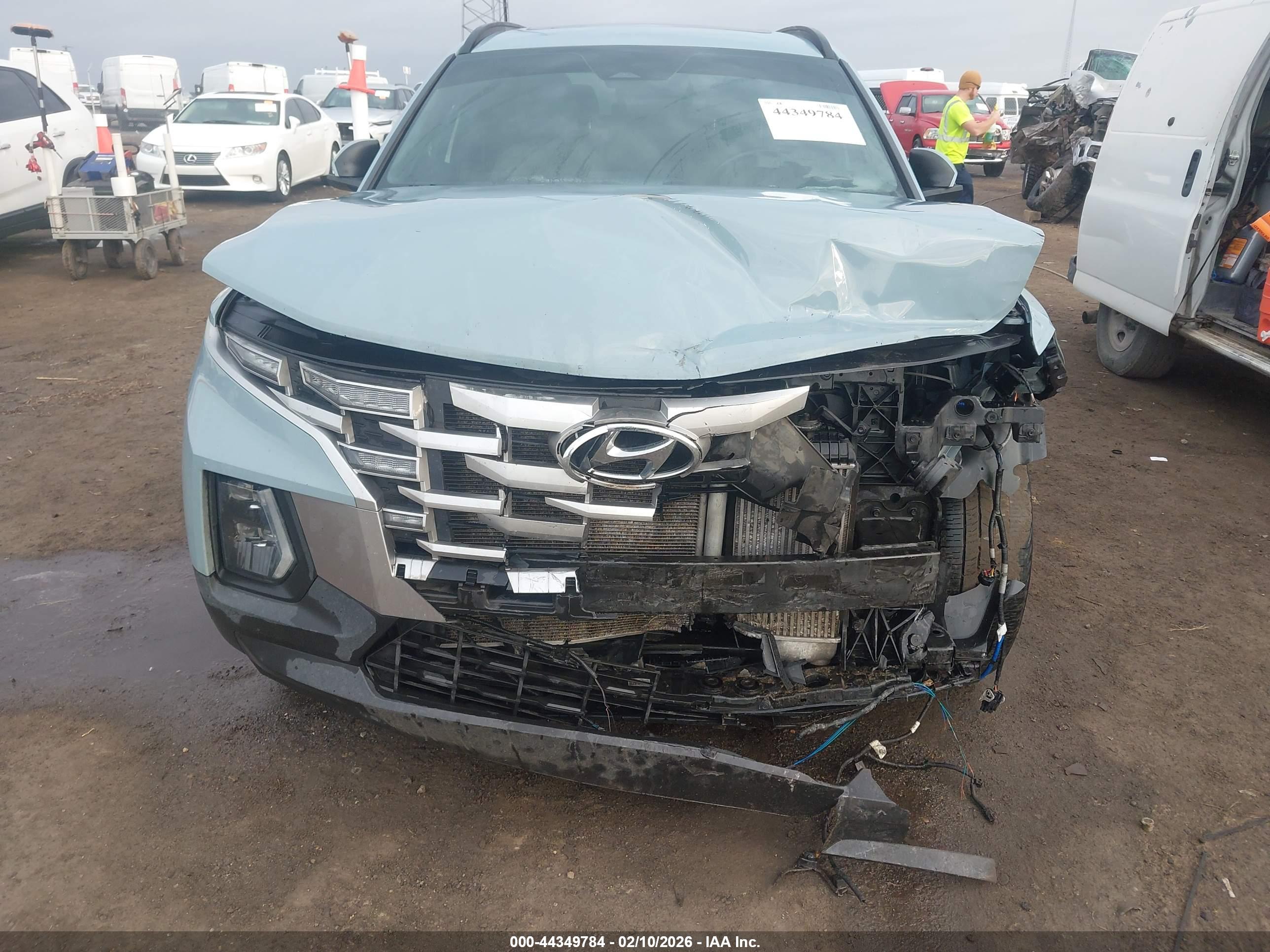 HYUNDAI SANTA image 6