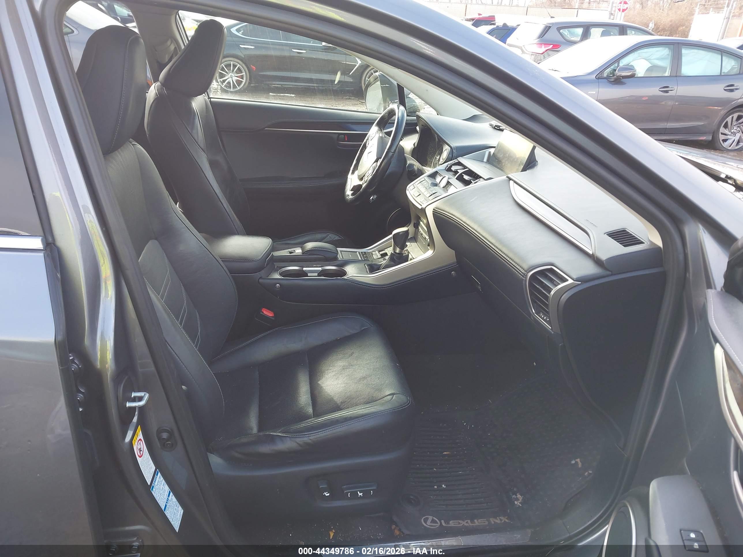 LEXUS NX image 5
