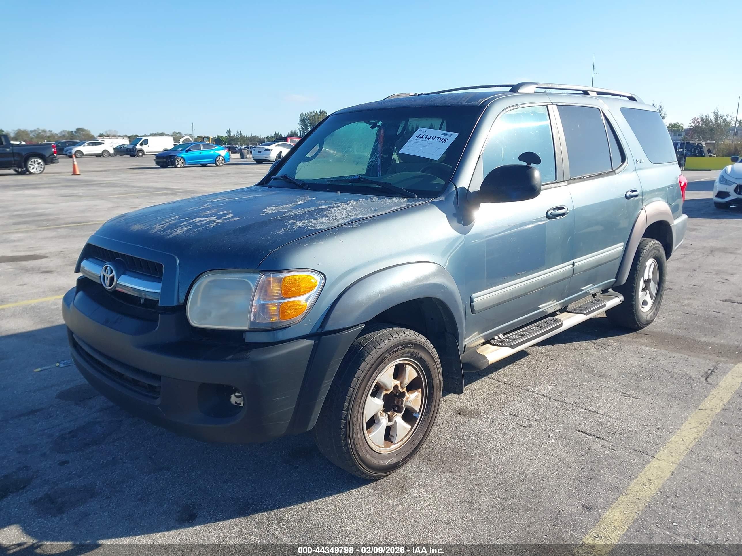 TOYOTA SEQUOIA image 2