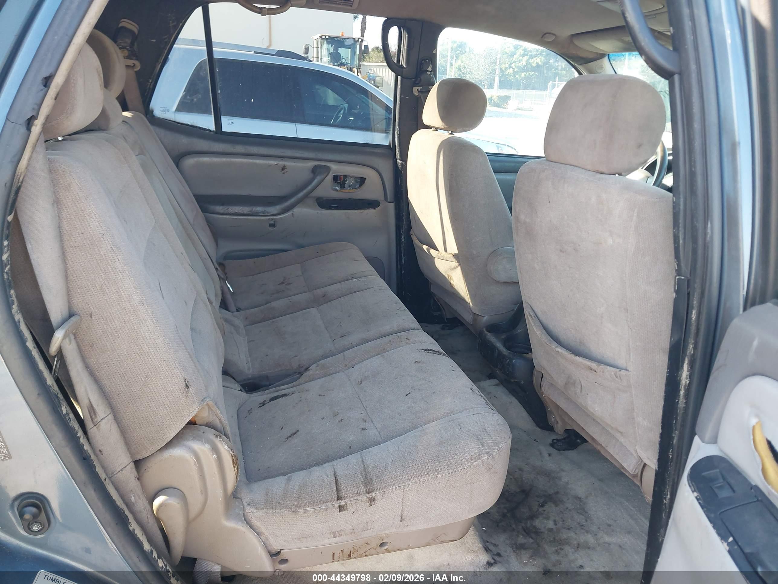 TOYOTA SEQUOIA image 8