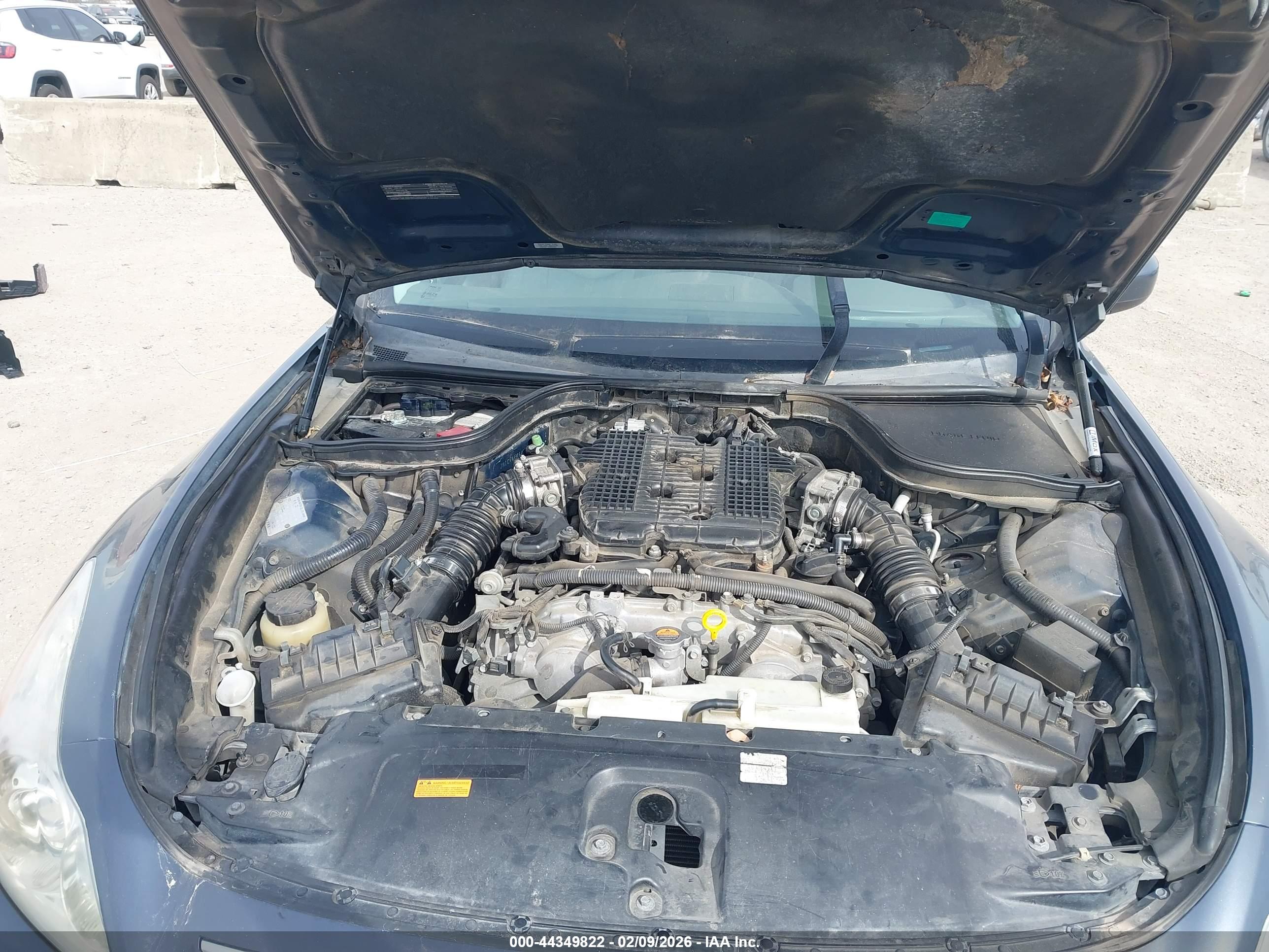 INFINITI G37 image 10