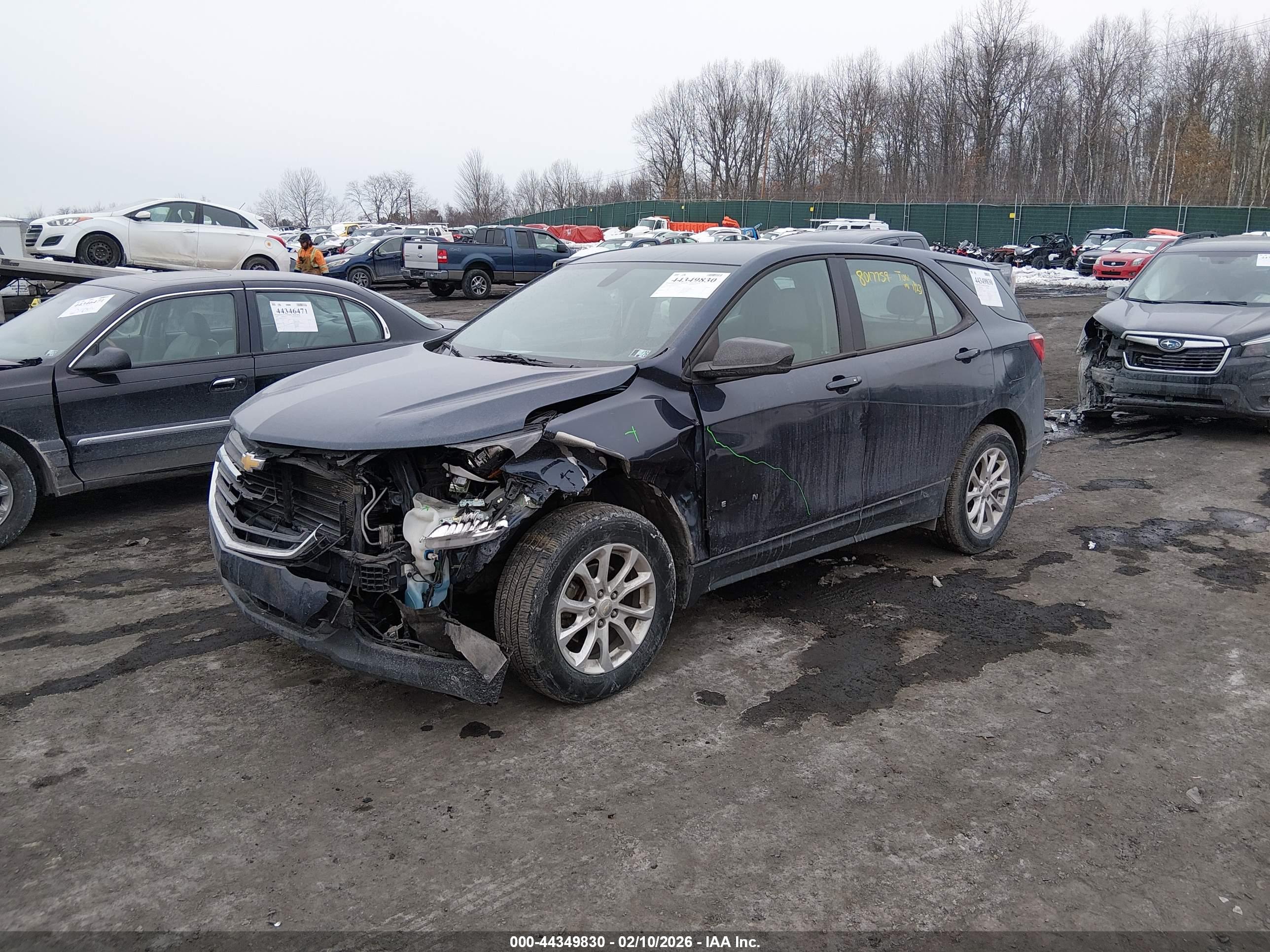 CHEVROLET EQUINOX image 2