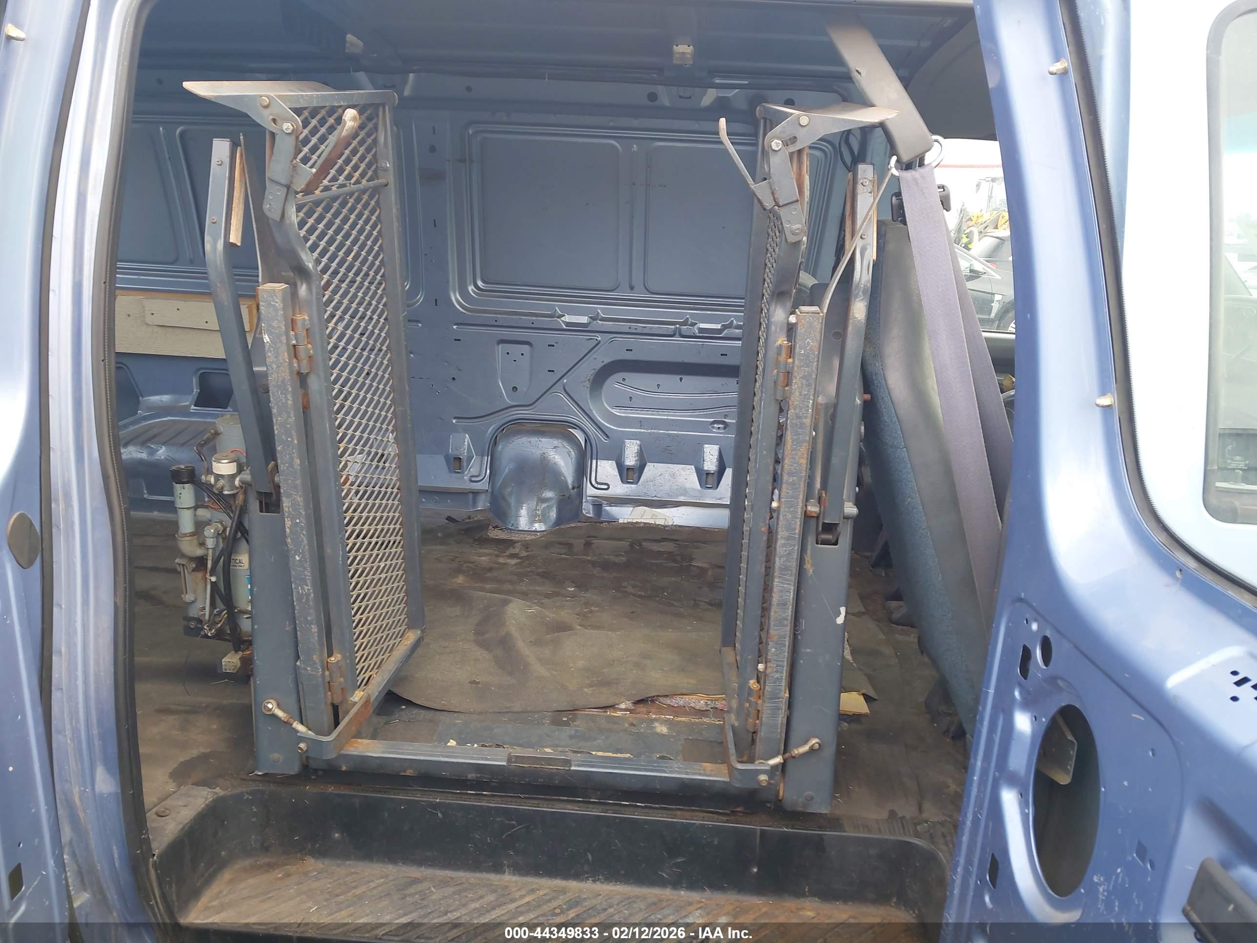 FORD ECONOLINE image 8