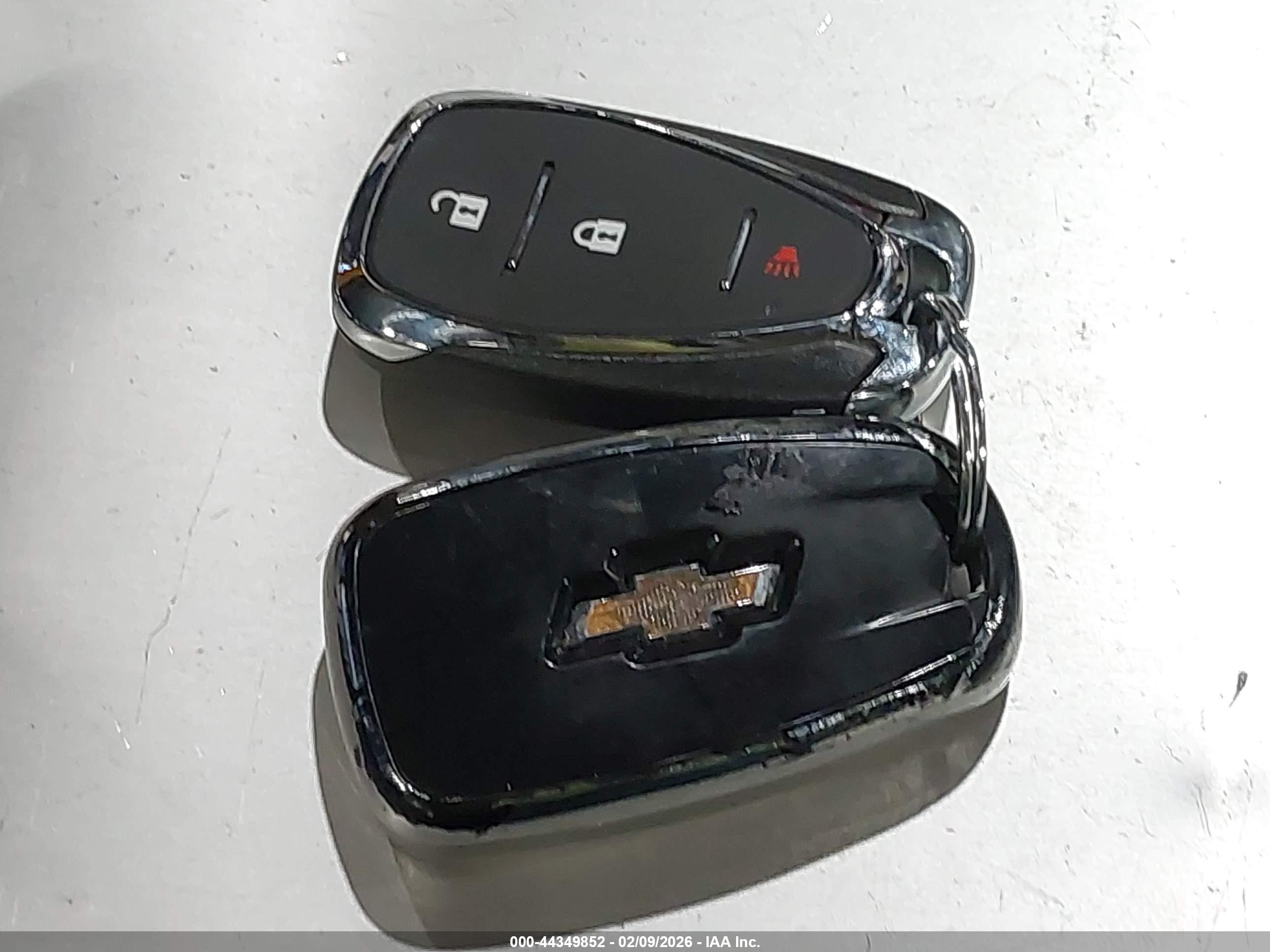 CHEVROLET EQUINOX image 11
