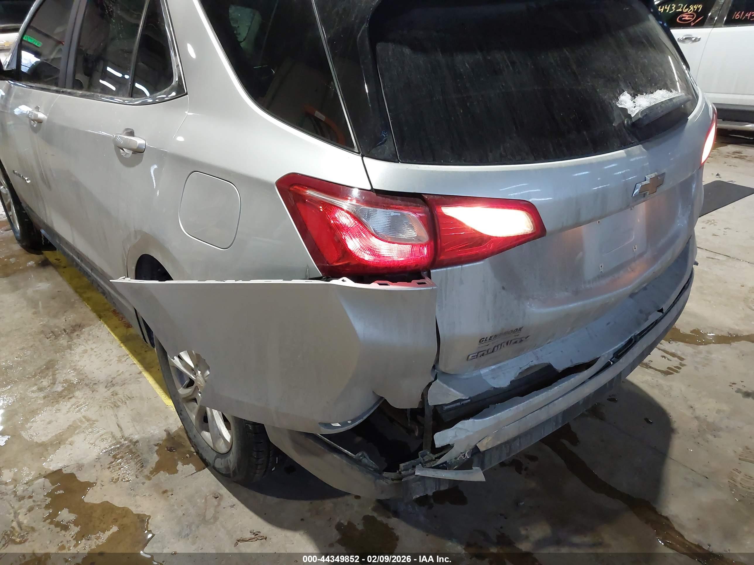 CHEVROLET EQUINOX image 6