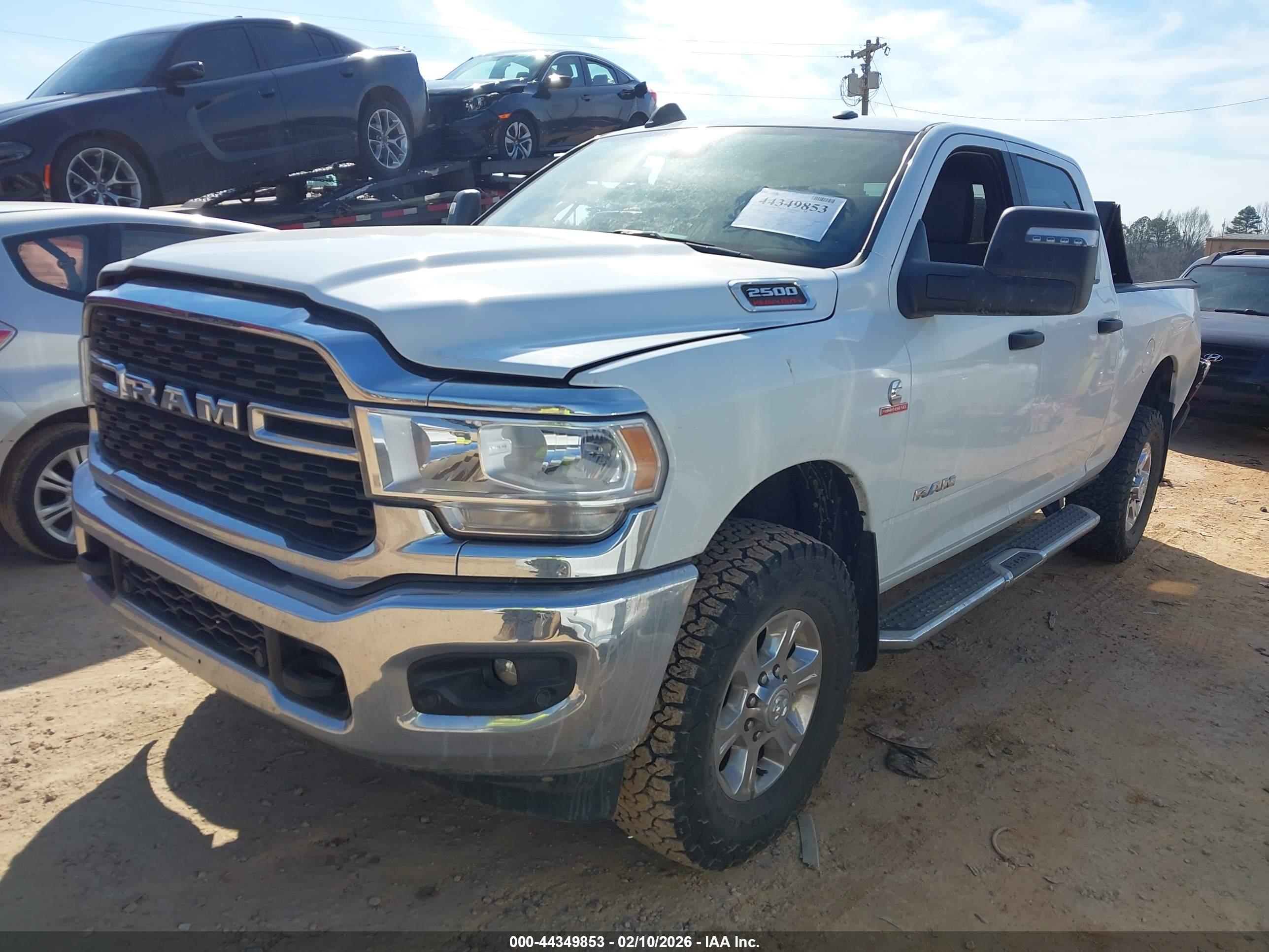 RAM 2500 image 2