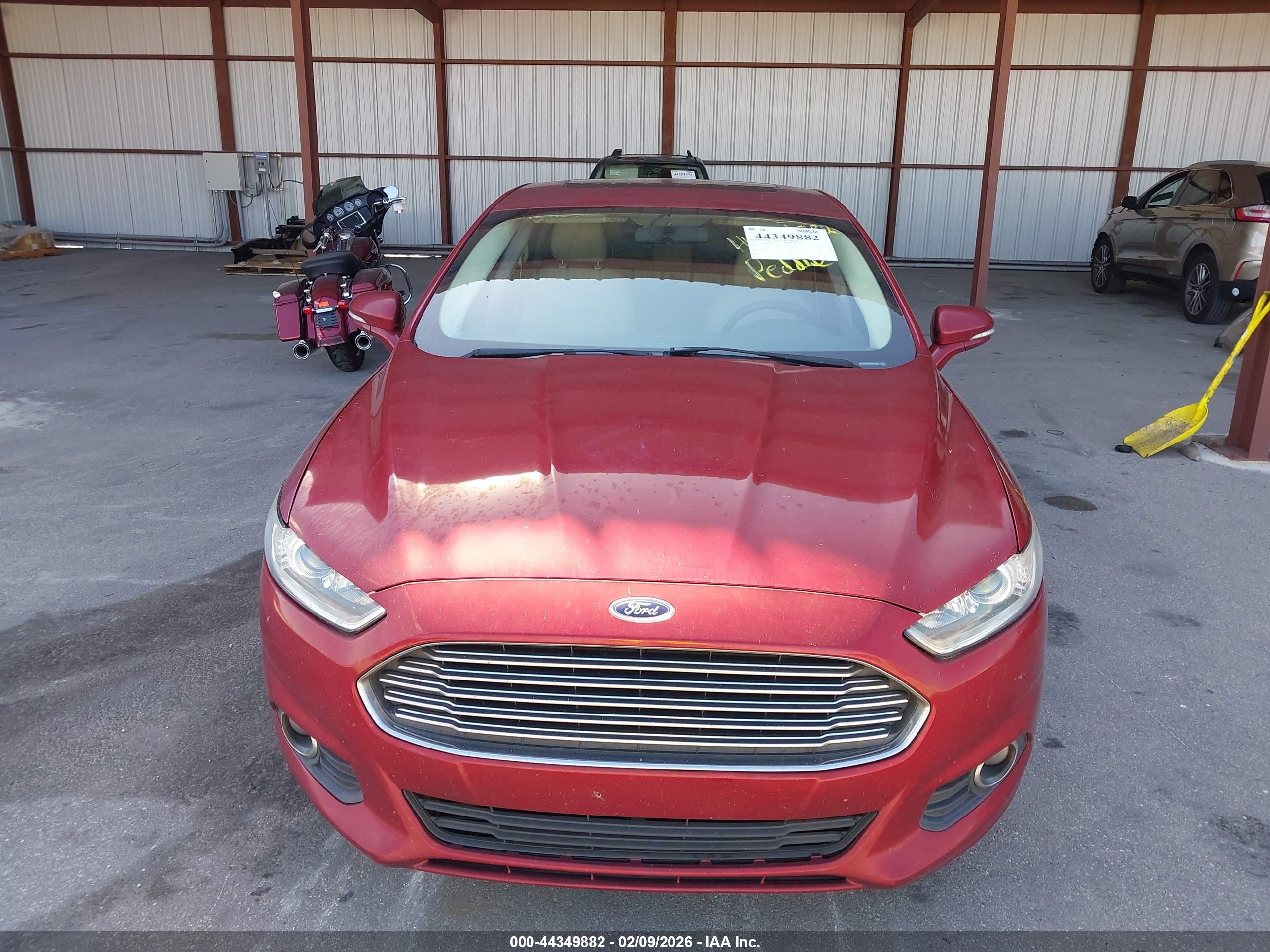 FORD FUSION image 6