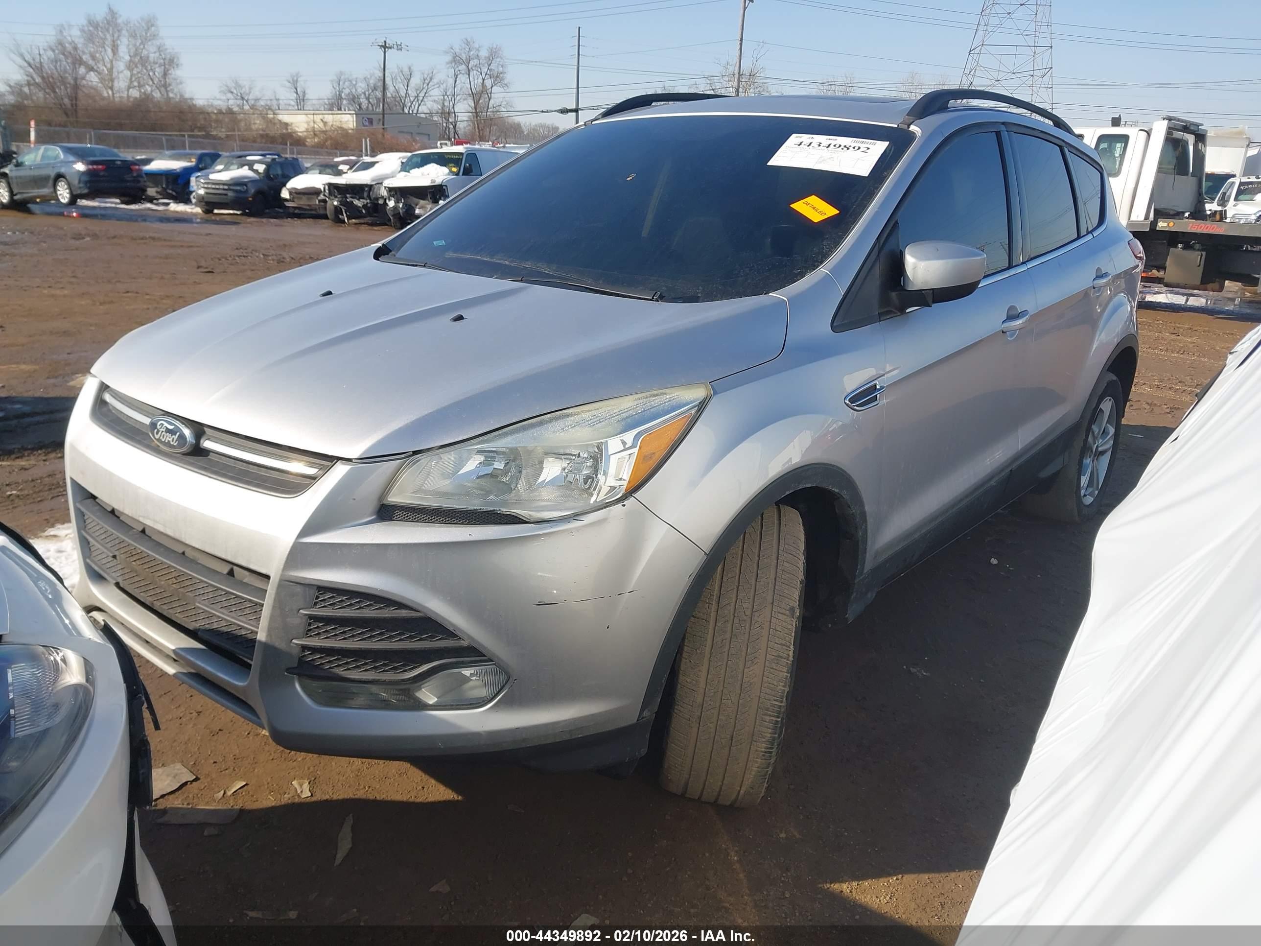FORD ESCAPE image 2