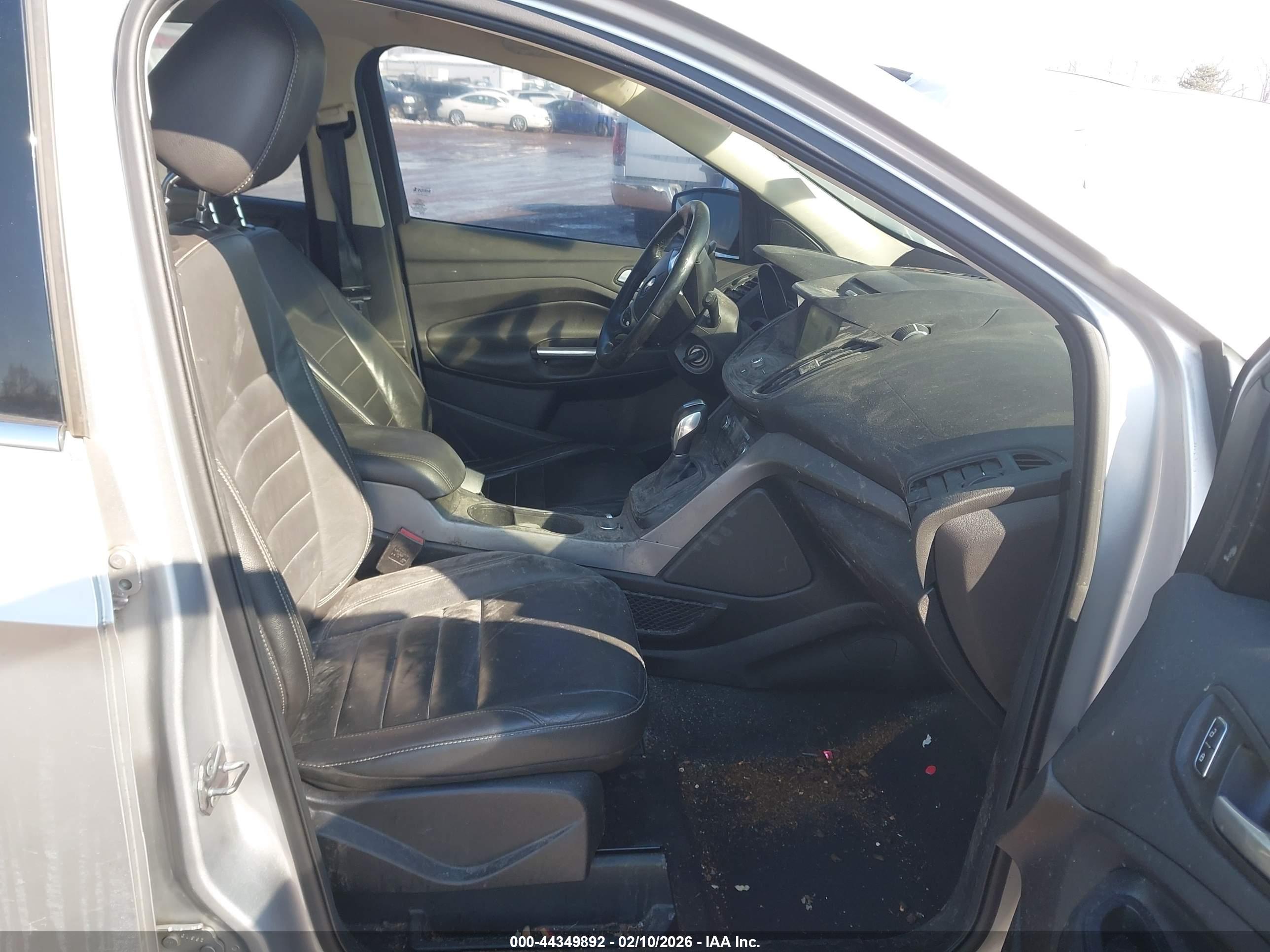 FORD ESCAPE image 5