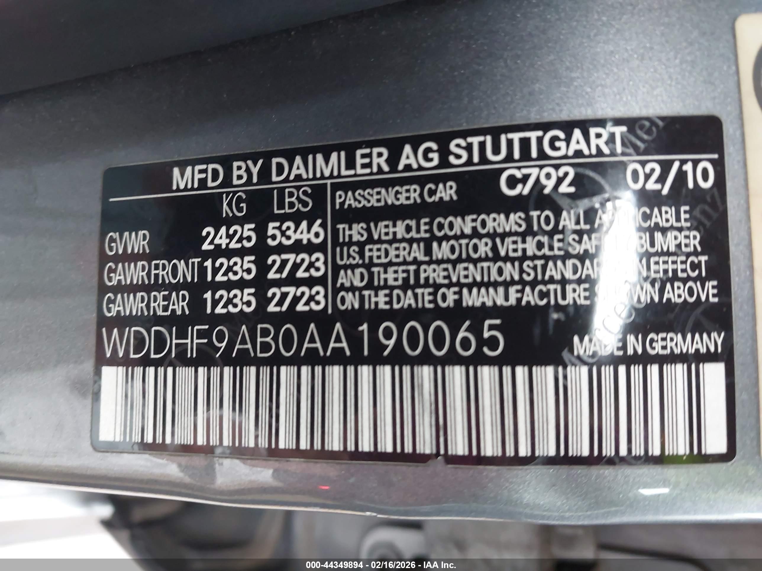 MERCEDES-BENZ E image 9