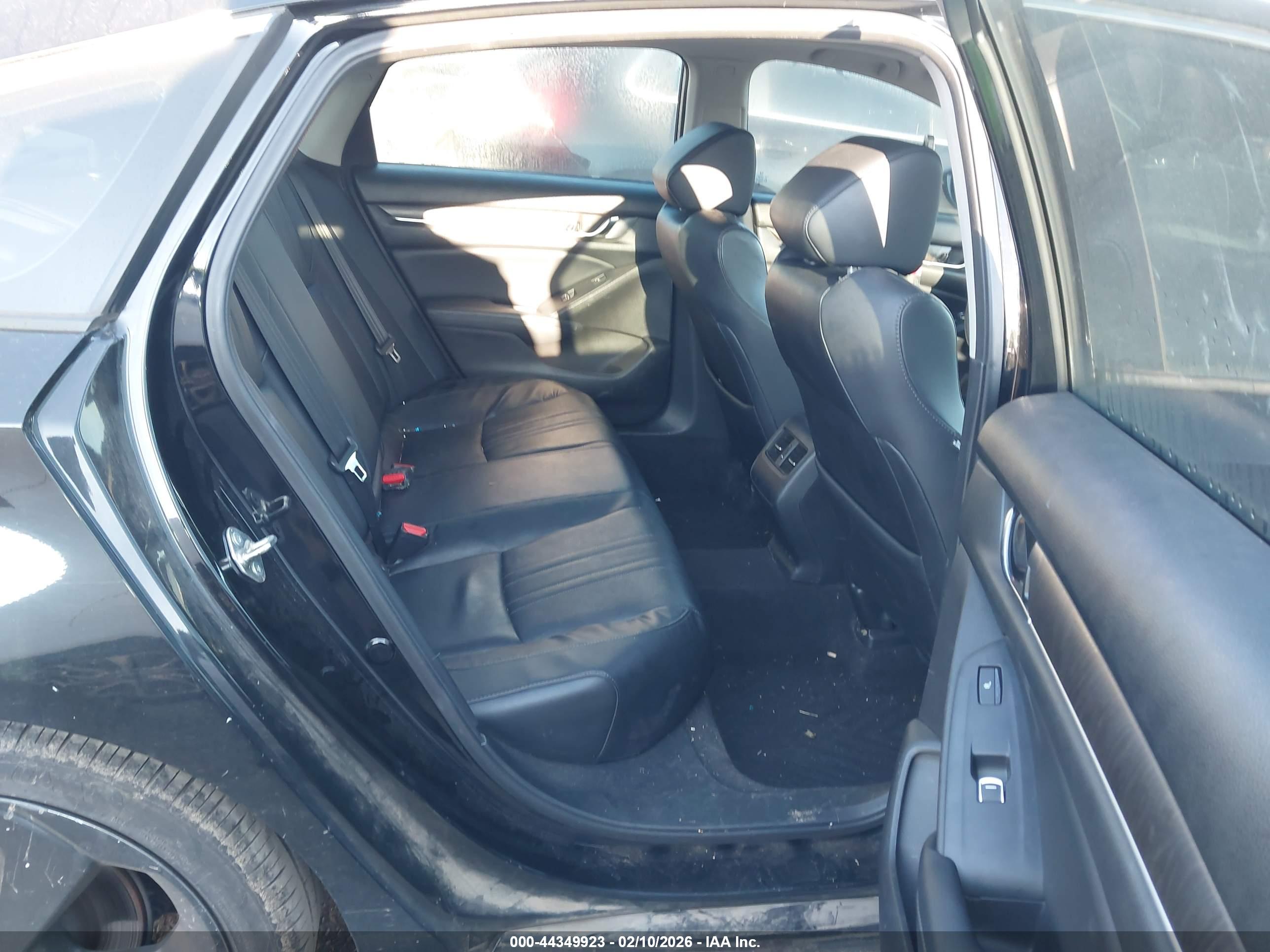 HONDA ACCORD image 8