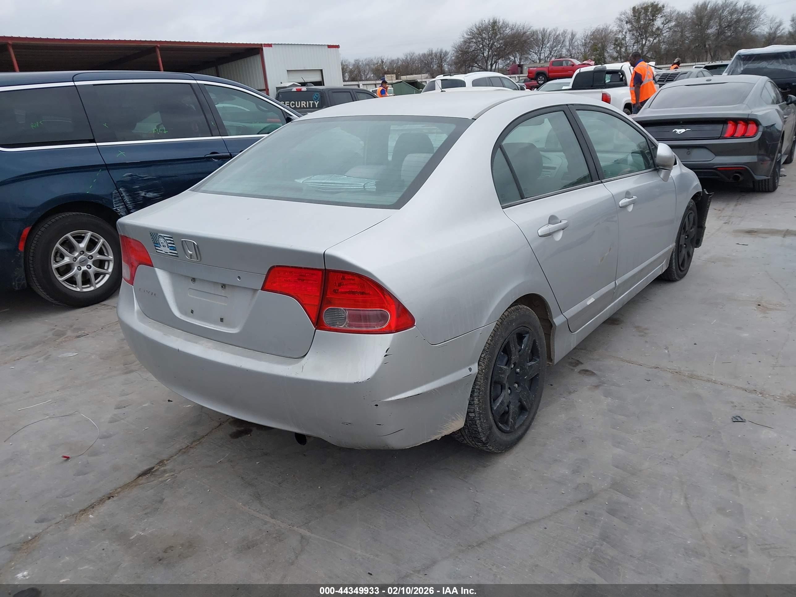 HONDA CIVIC image 4