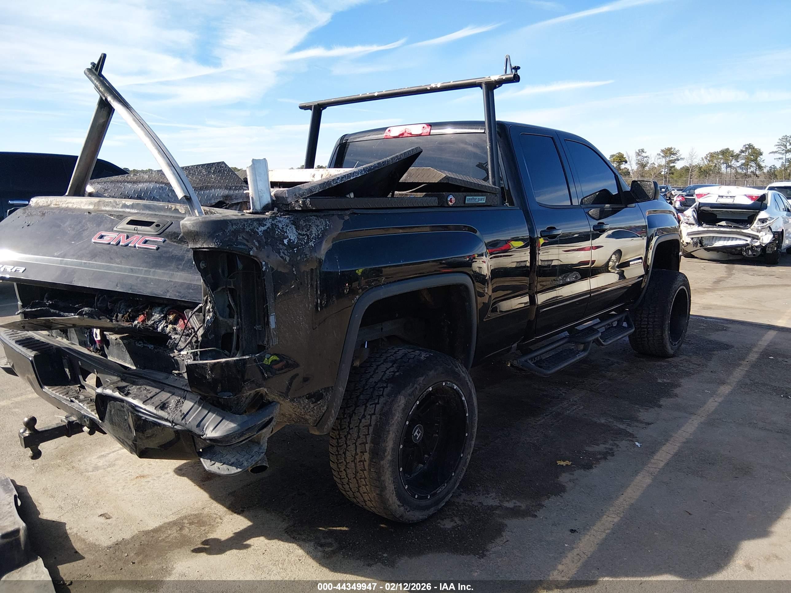 GMC SIERRA image 4