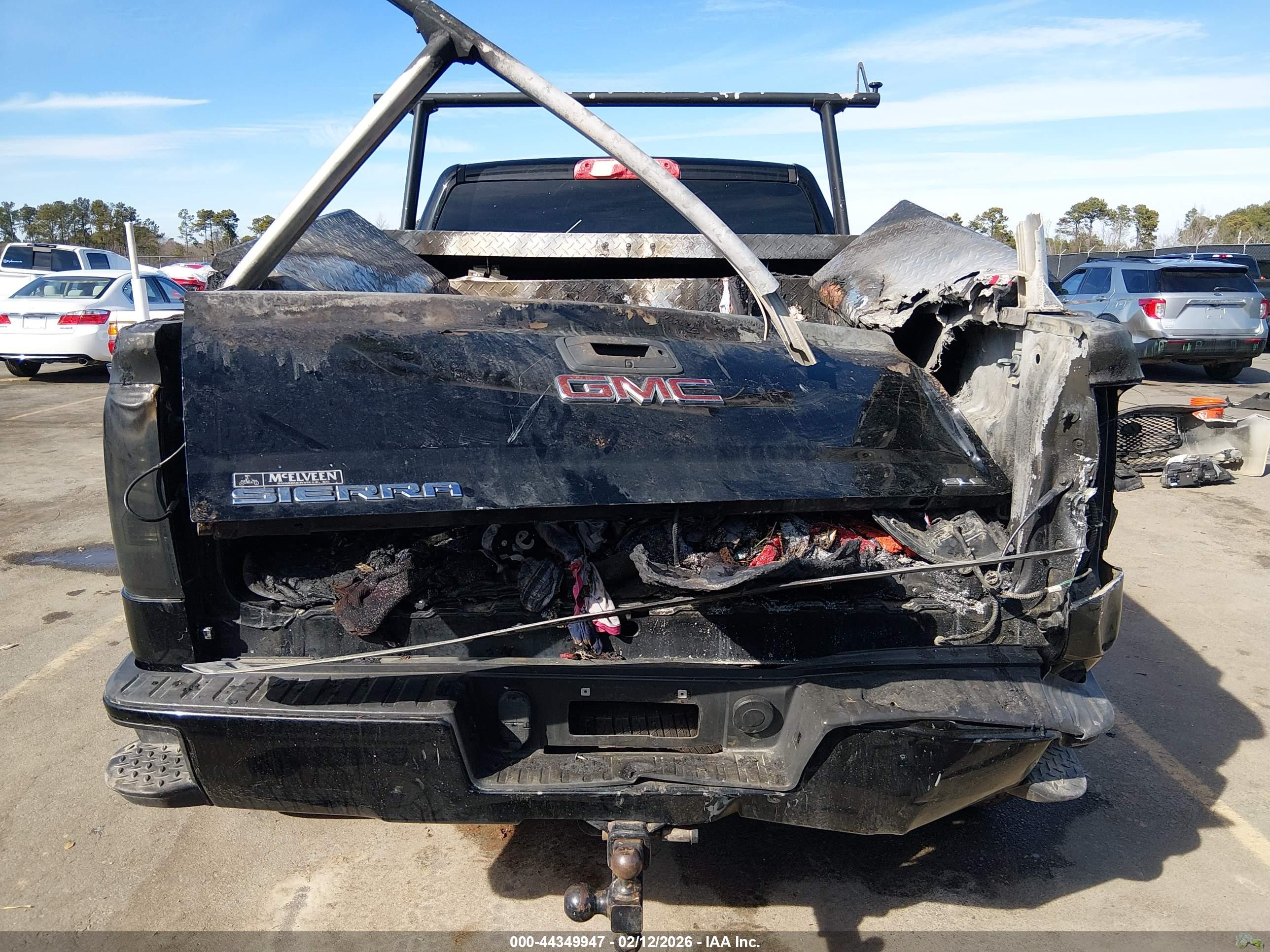 GMC SIERRA image 6