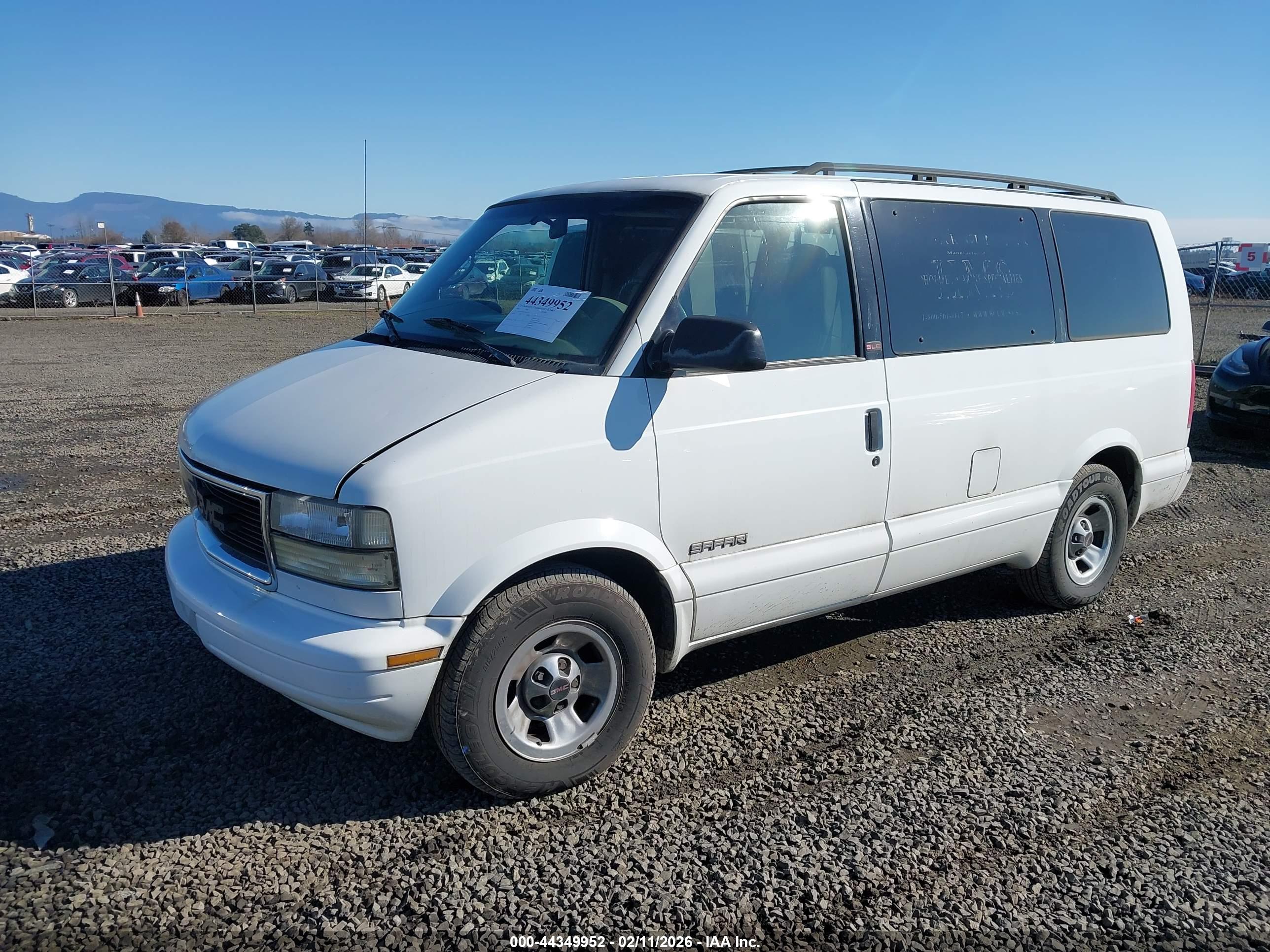 GMC SAFARI image 2