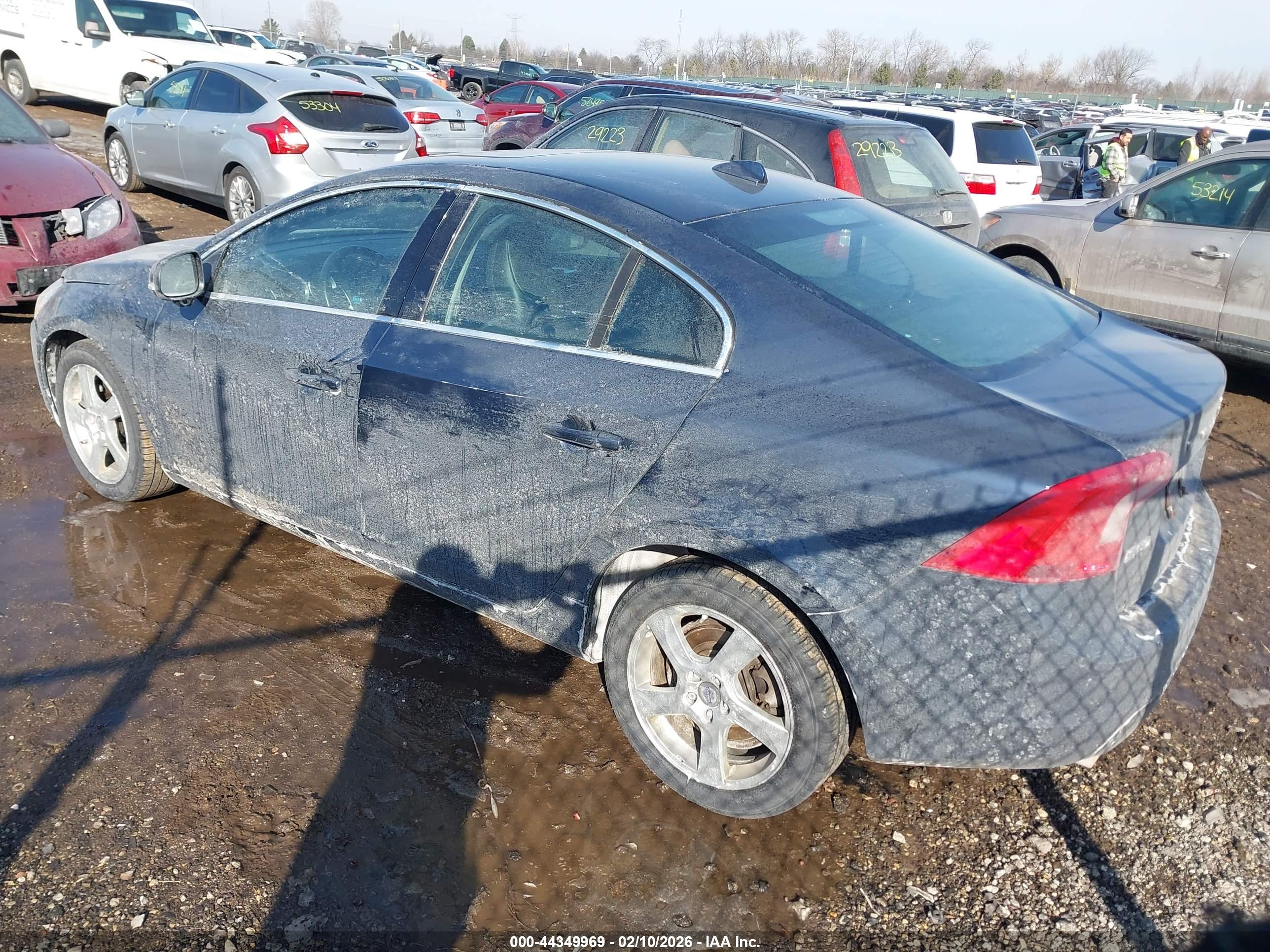 VOLVO S60 image 3
