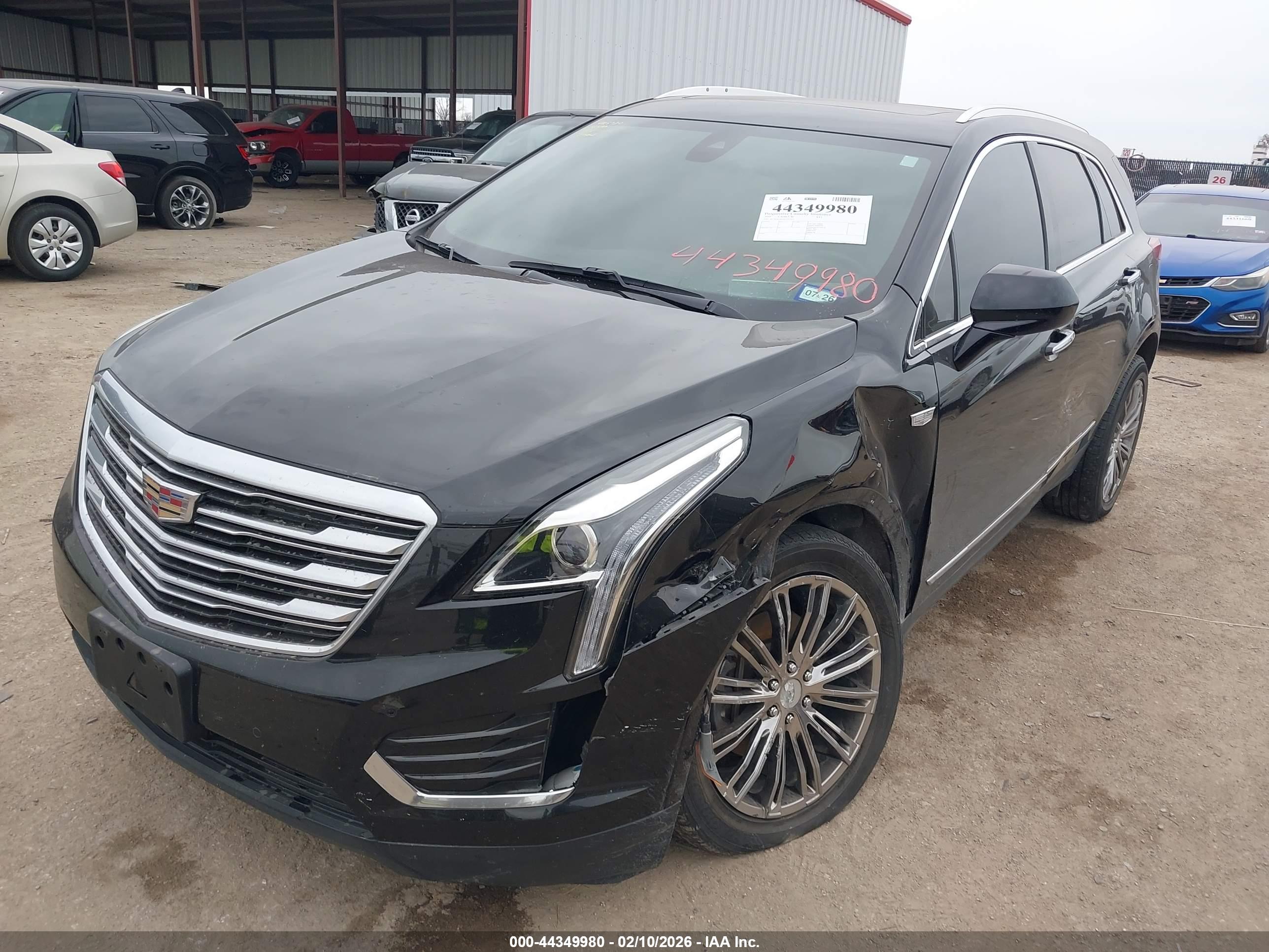 CADILLAC XT5 image 2