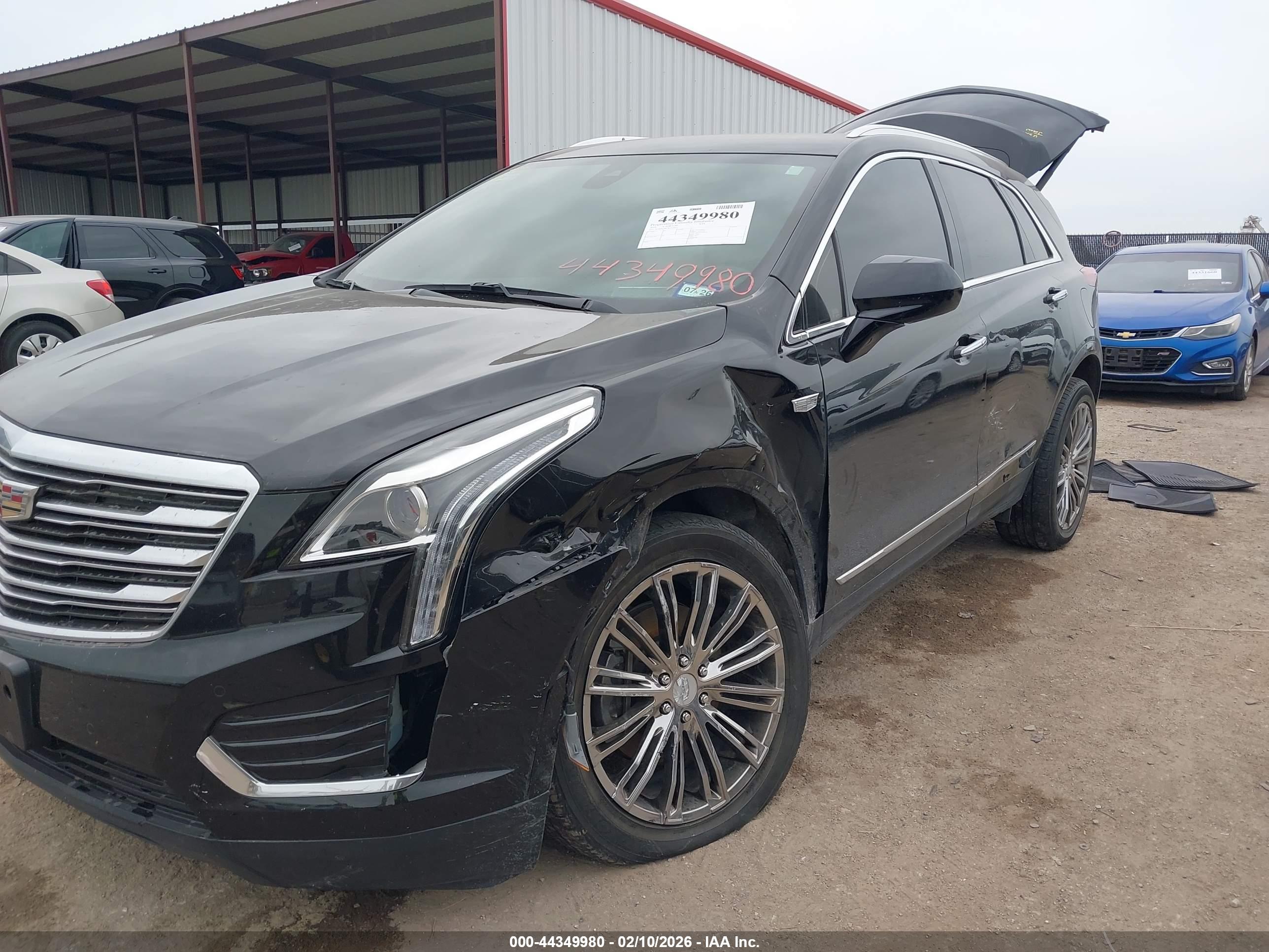 CADILLAC XT5 image 6