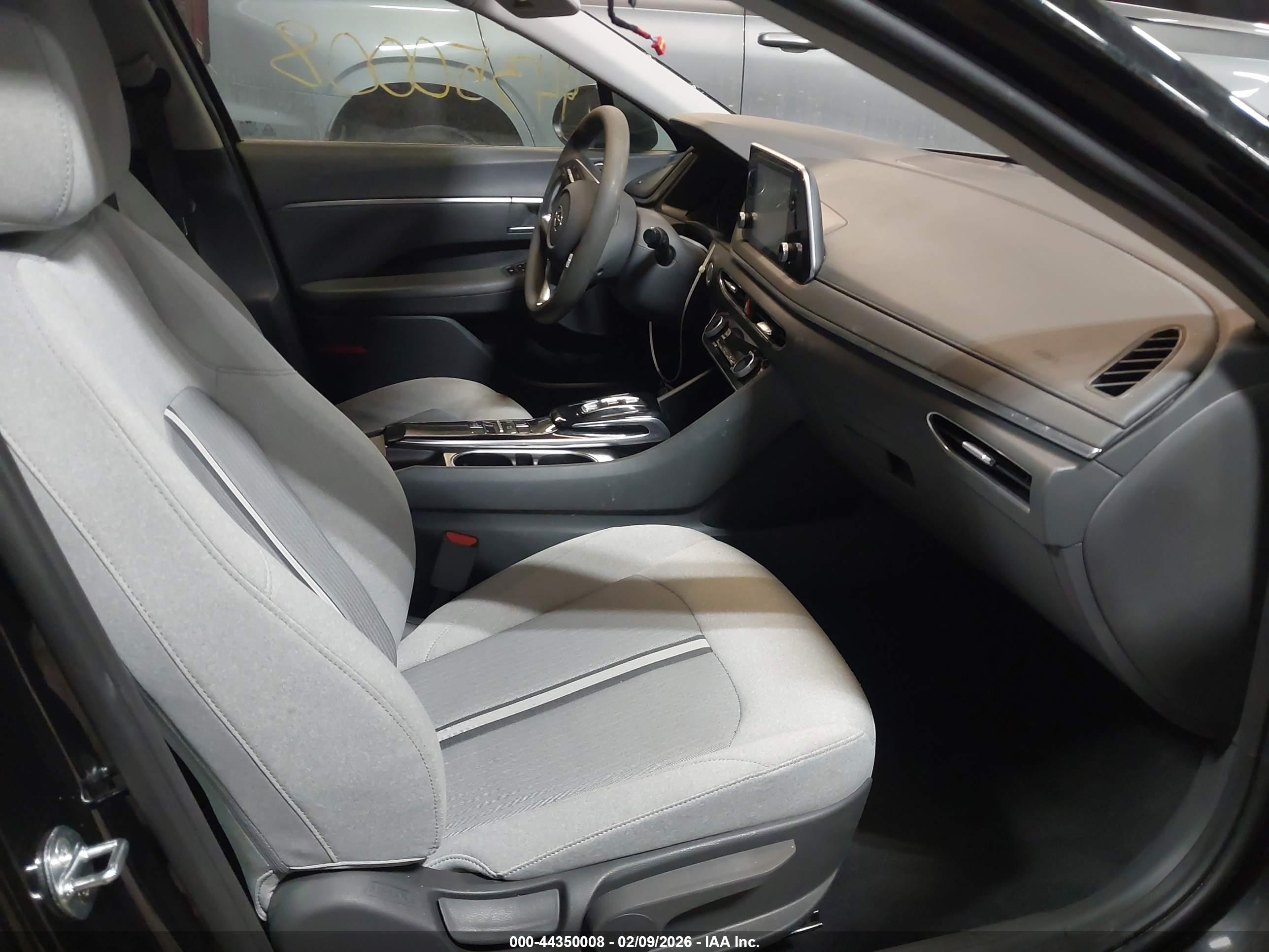 HYUNDAI SONATA image 5