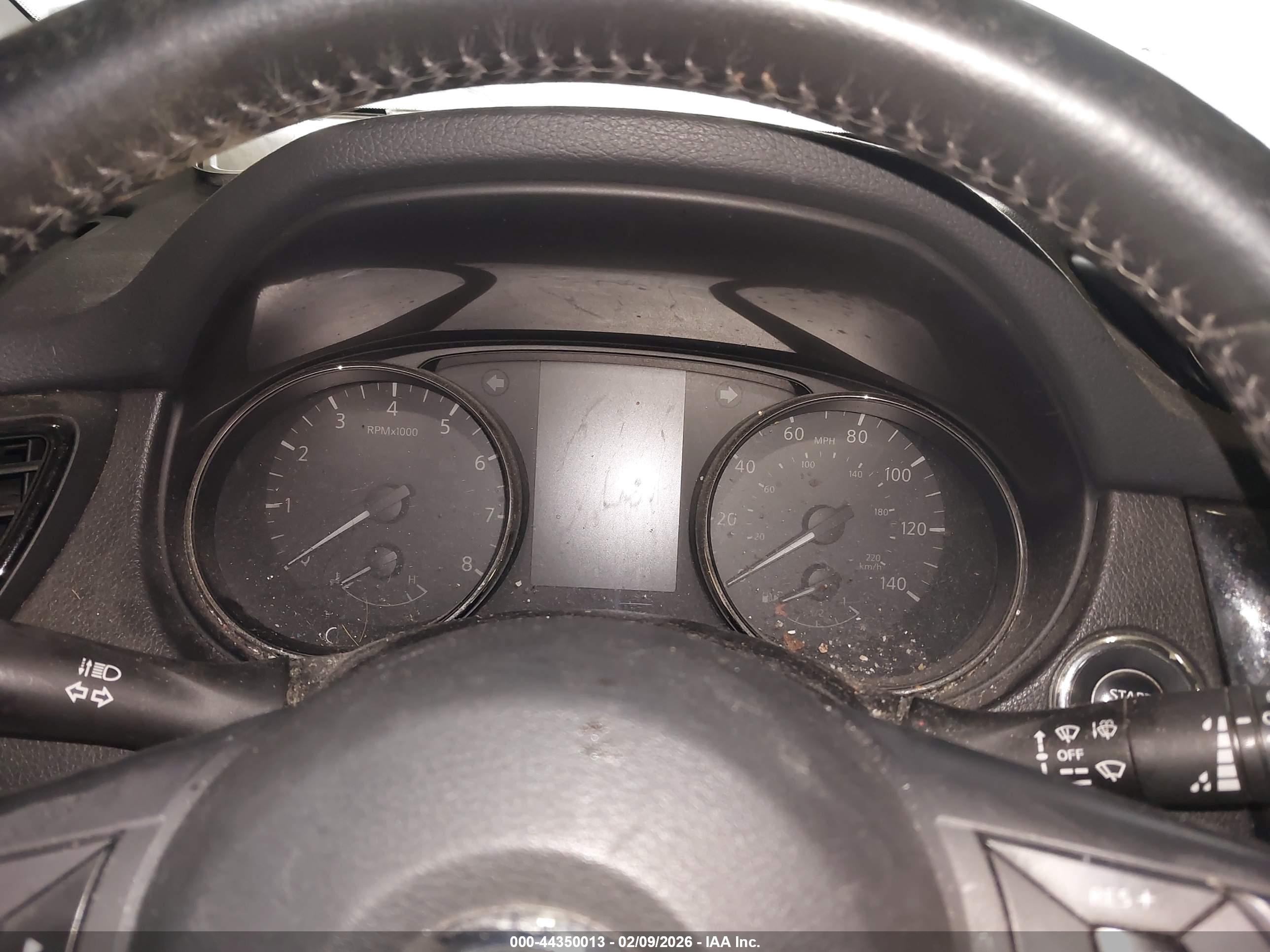 NISSAN ROGUE image 7