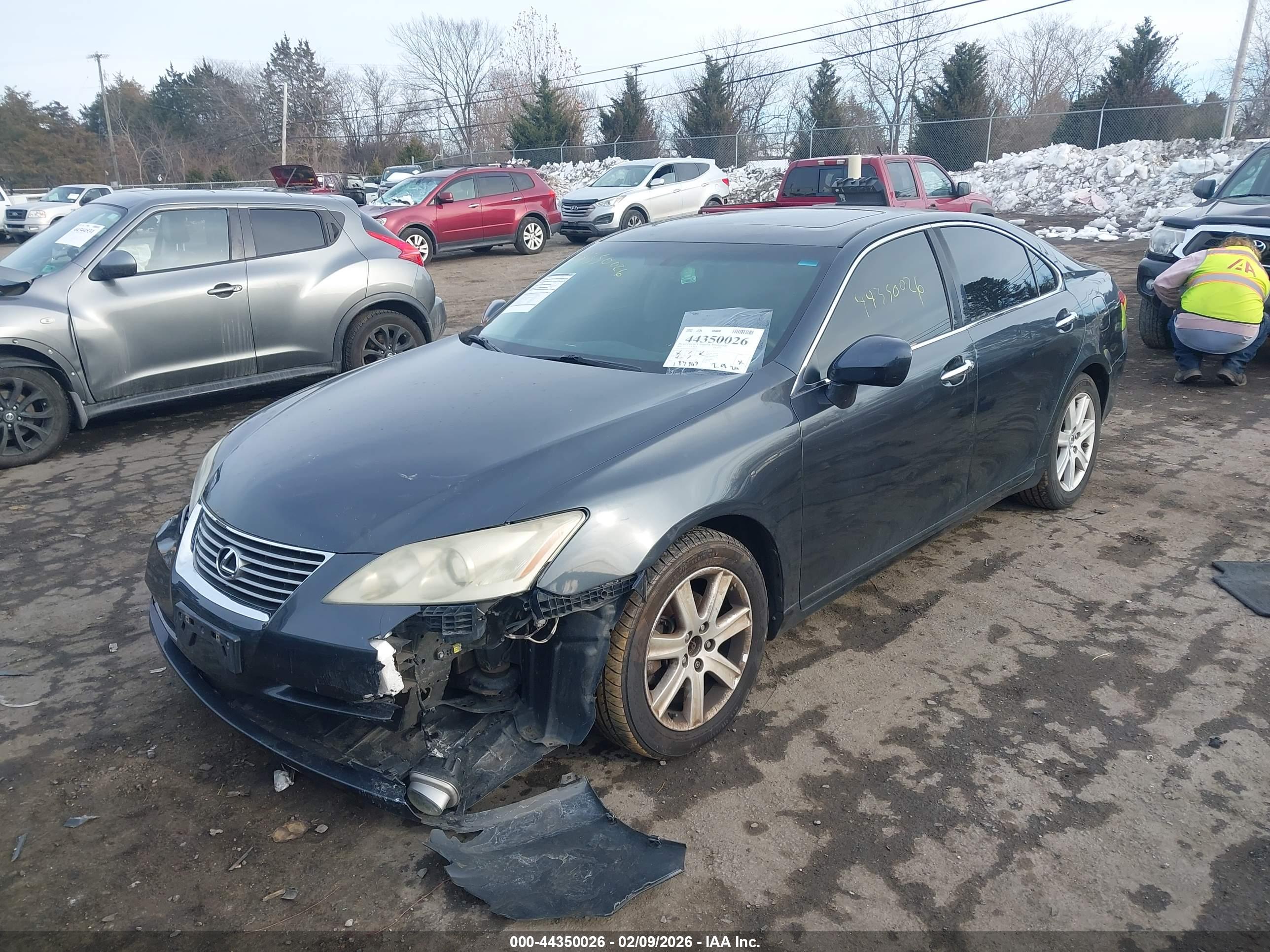 LEXUS ES image 2