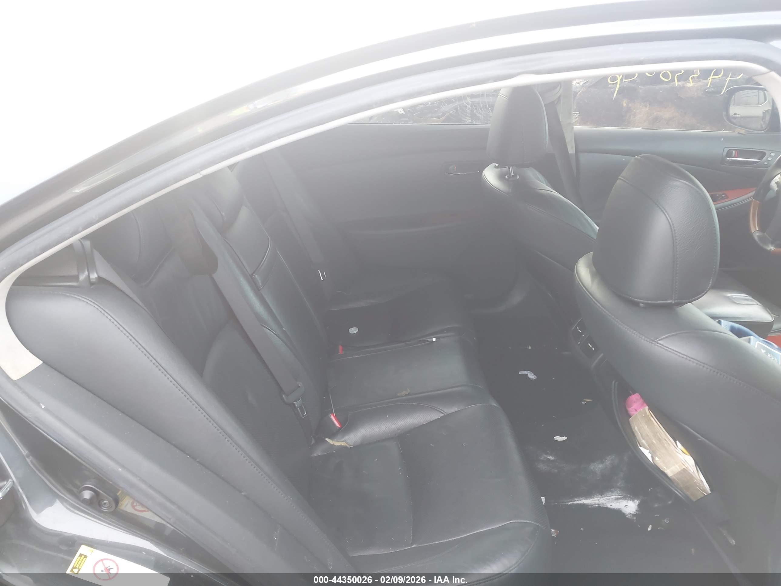 LEXUS ES image 8
