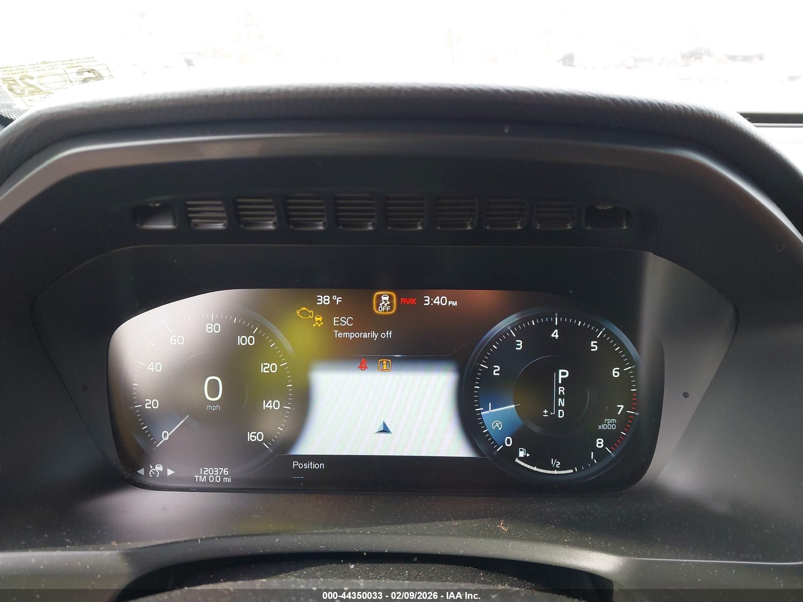 VOLVO XC90 image 7