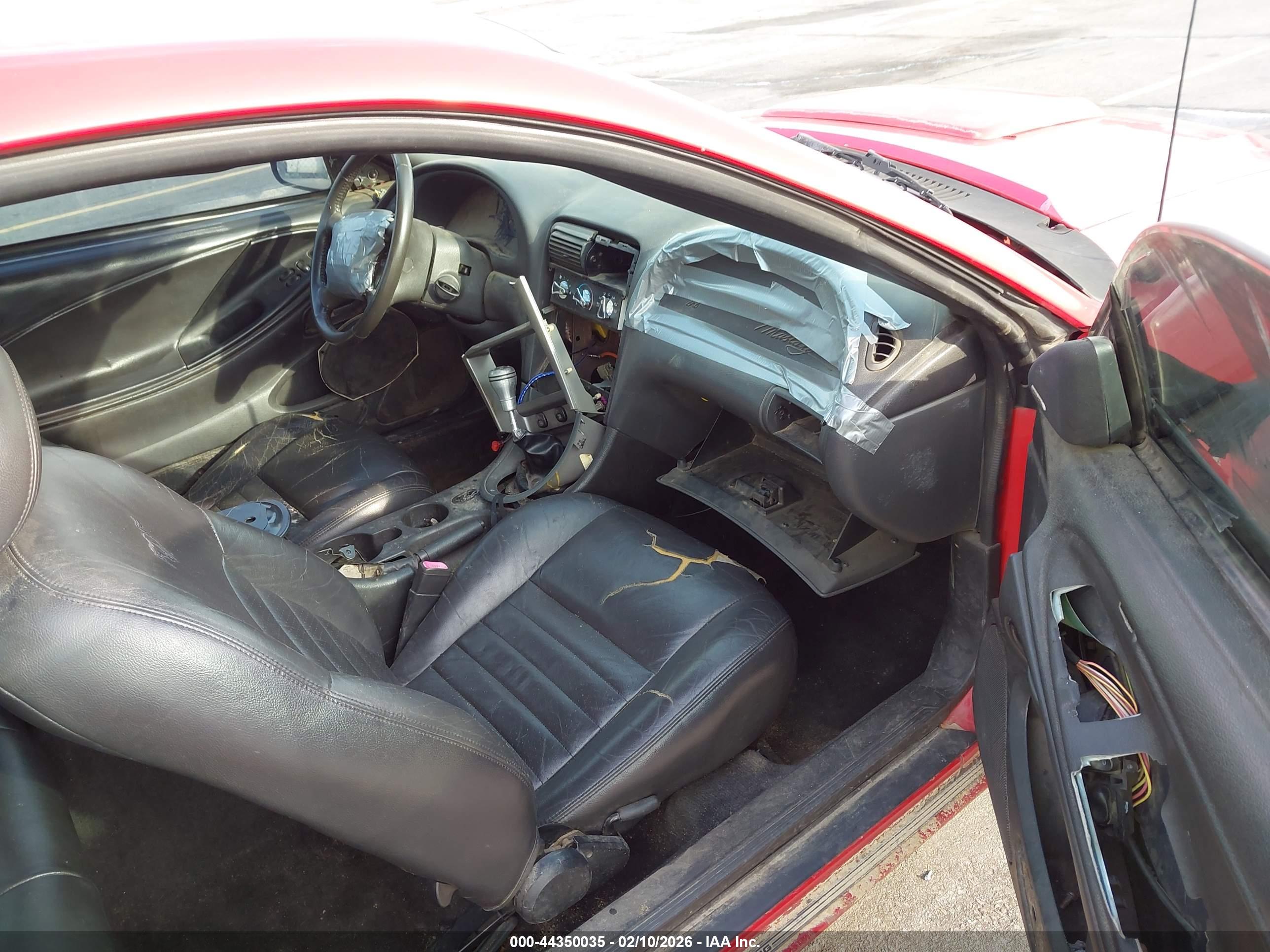 FORD MUSTANG image 5