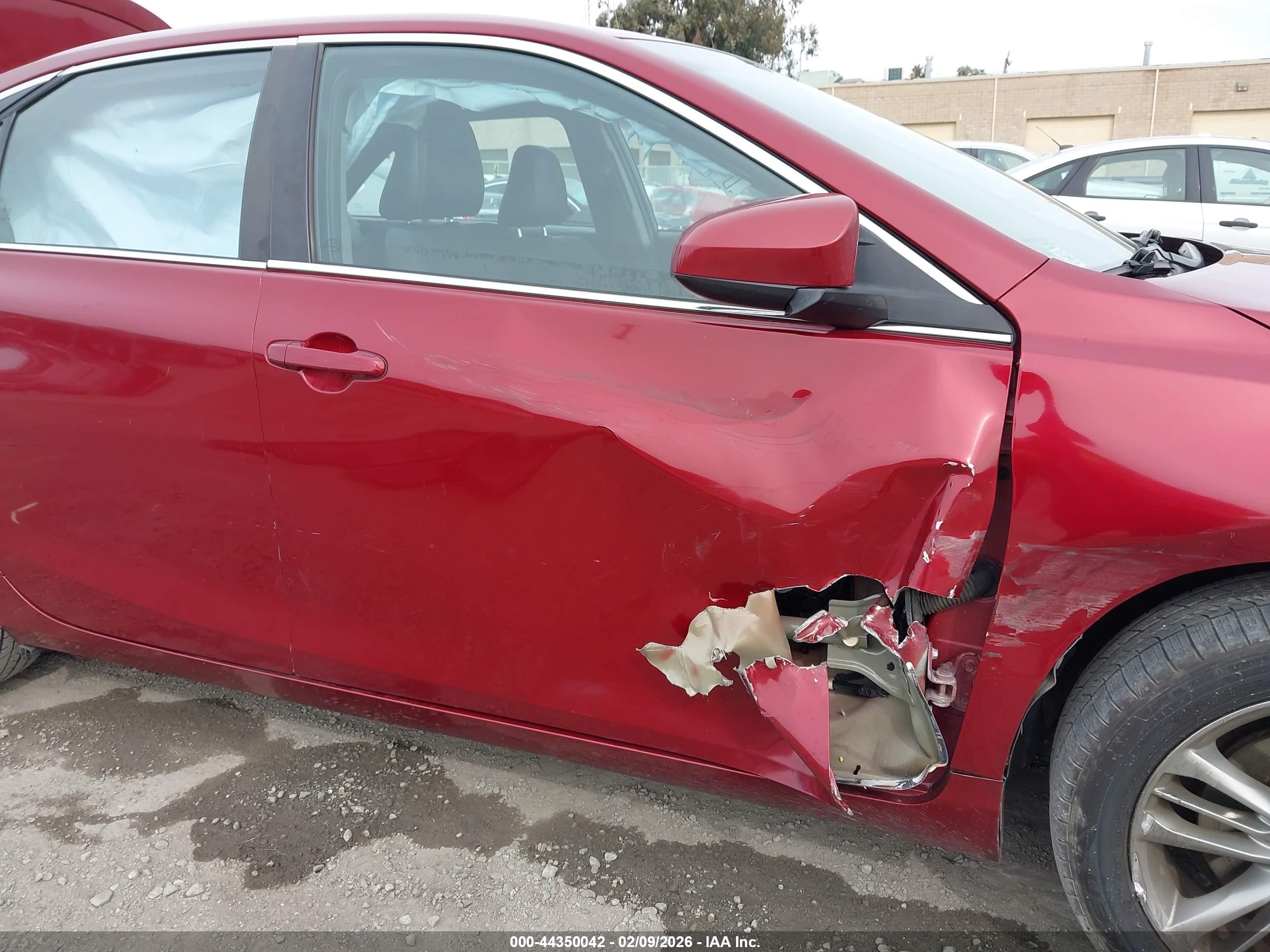 TOYOTA CAMRY image 6