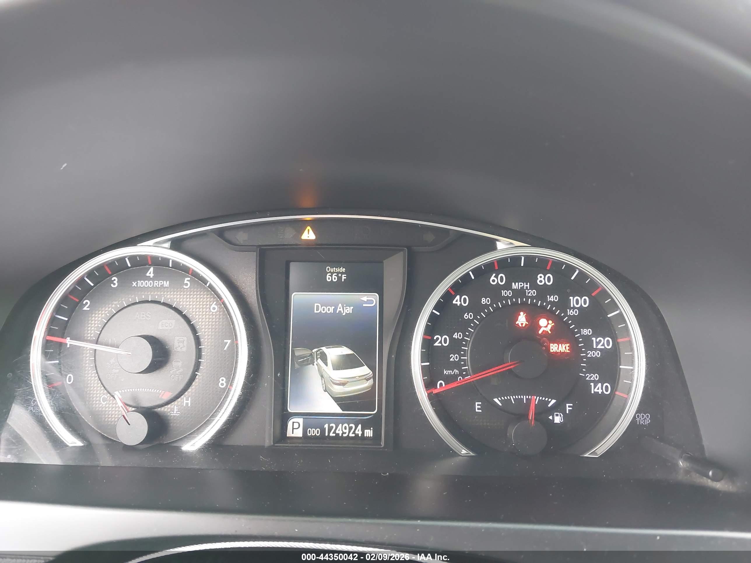 TOYOTA CAMRY image 7