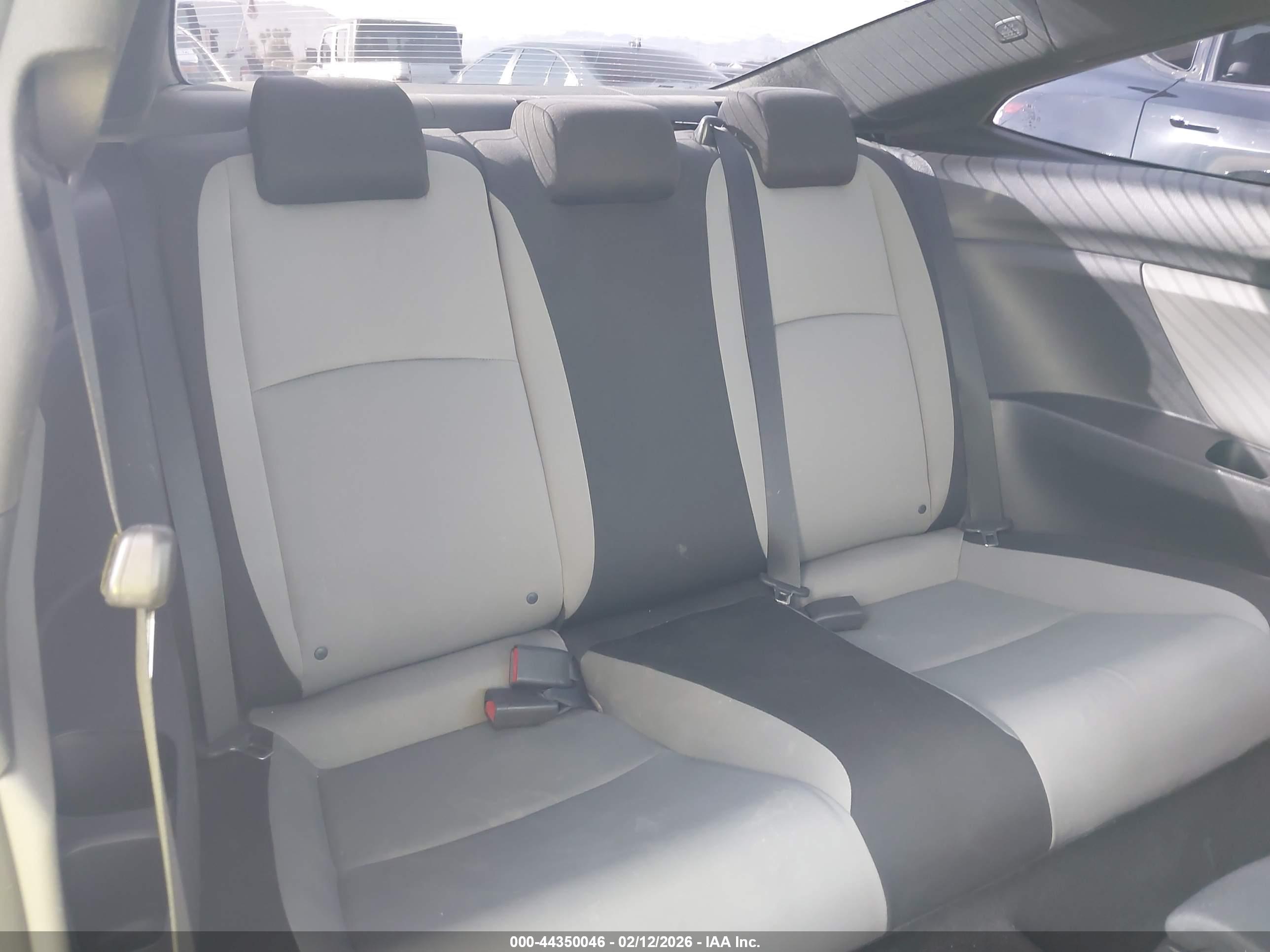 HONDA CIVIC image 8