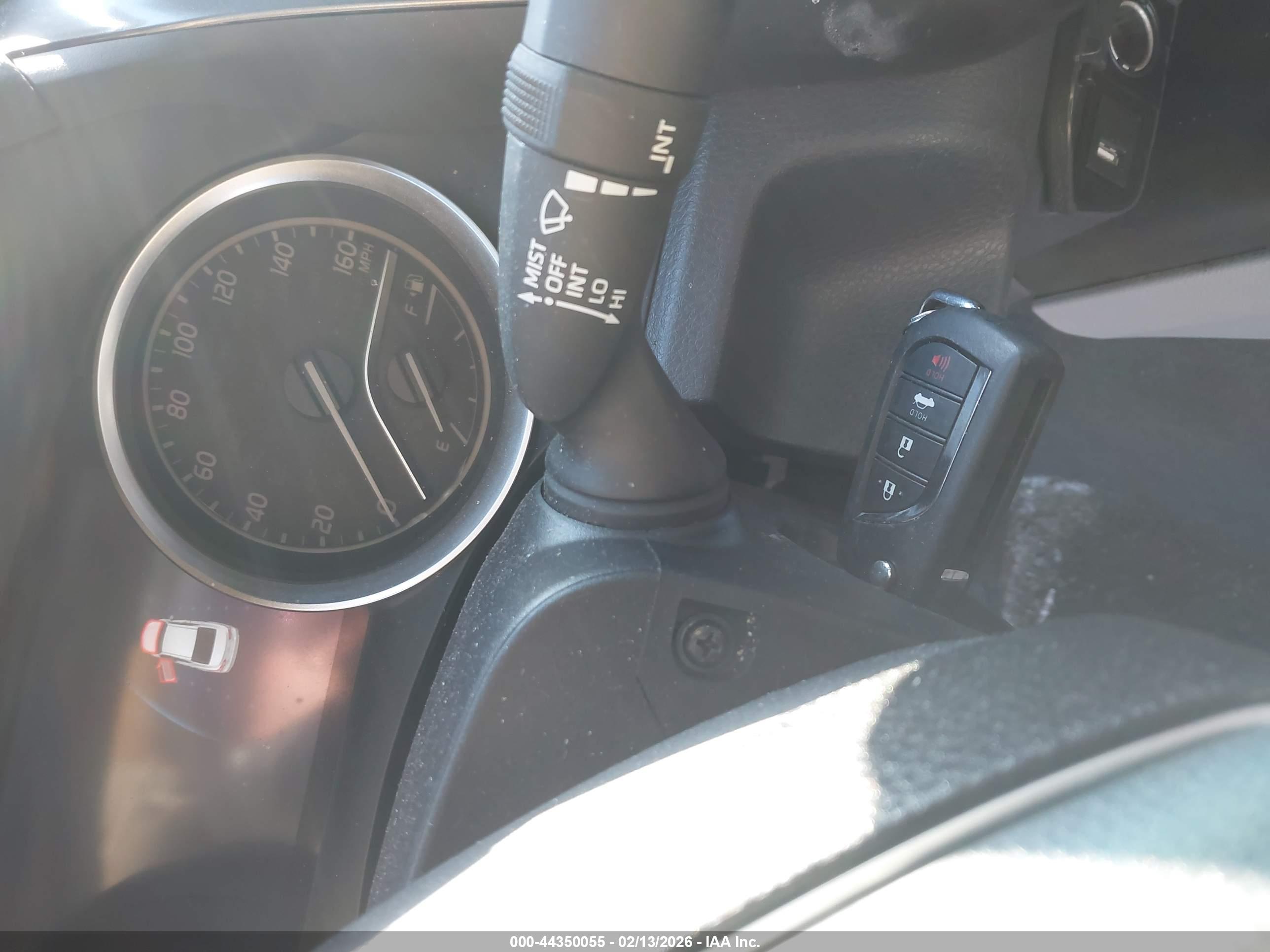 TOYOTA CAMRY image 11