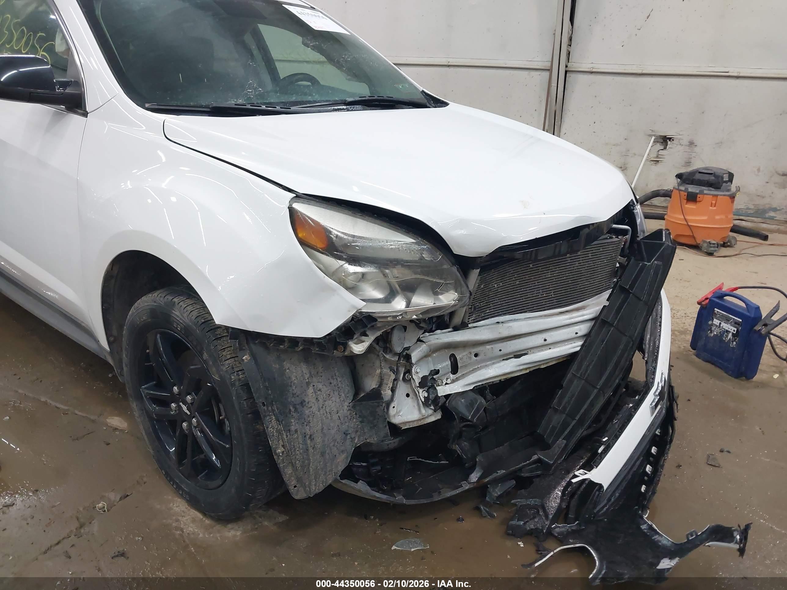 CHEVROLET EQUINOX image 6