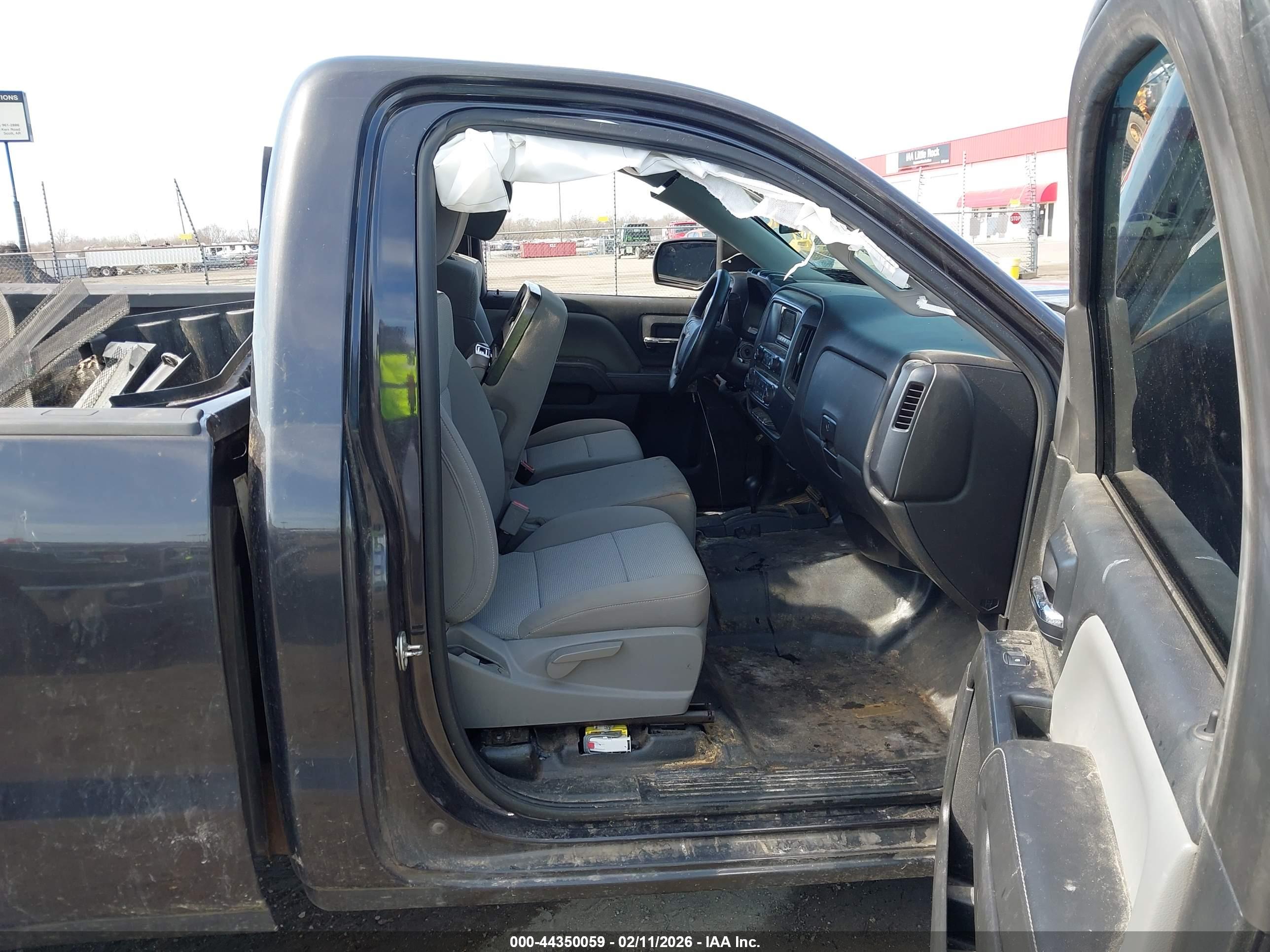 CHEVROLET SILVERADO image 5