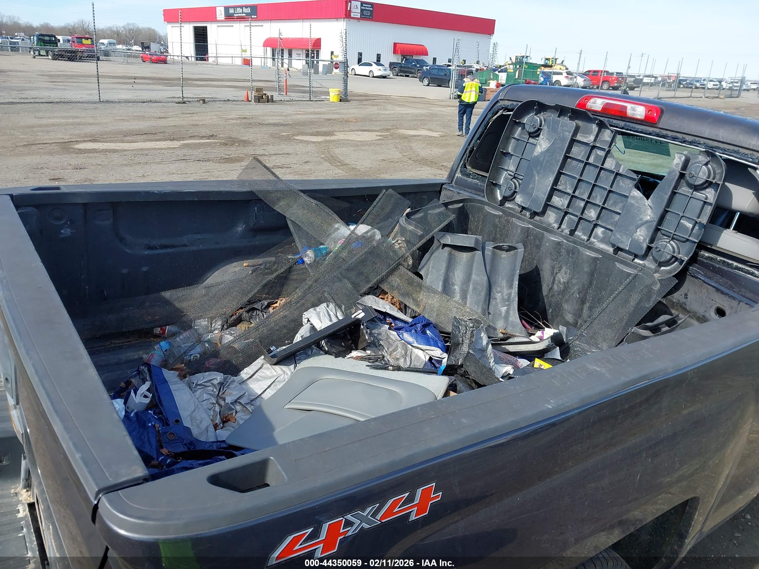CHEVROLET SILVERADO image 8