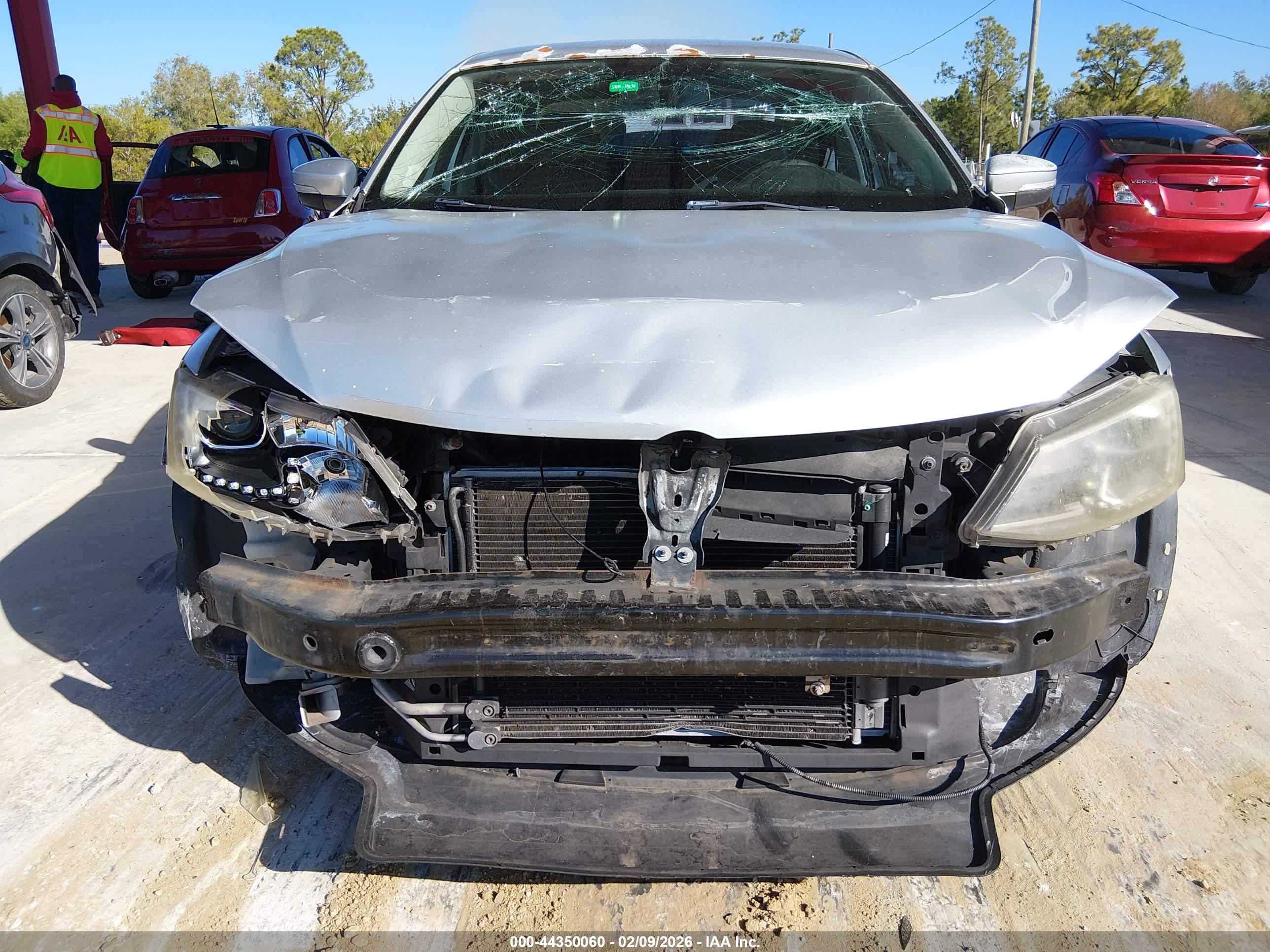 VOLKSWAGEN JETTA image 6